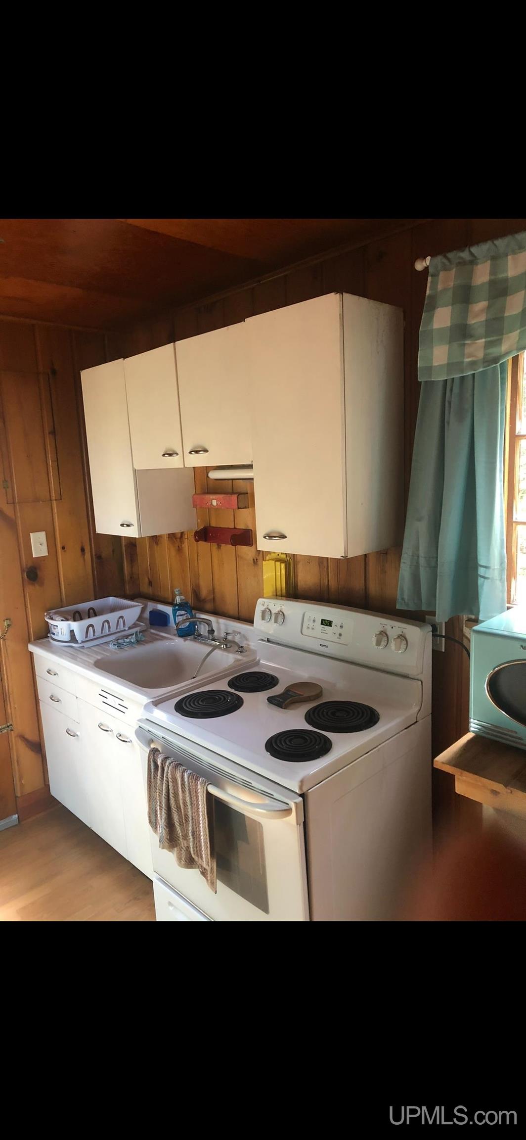13290 M-26 Highway Property Photo 28