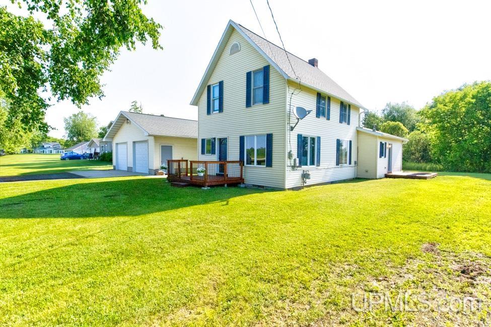 4316 D Road Property Photo 3