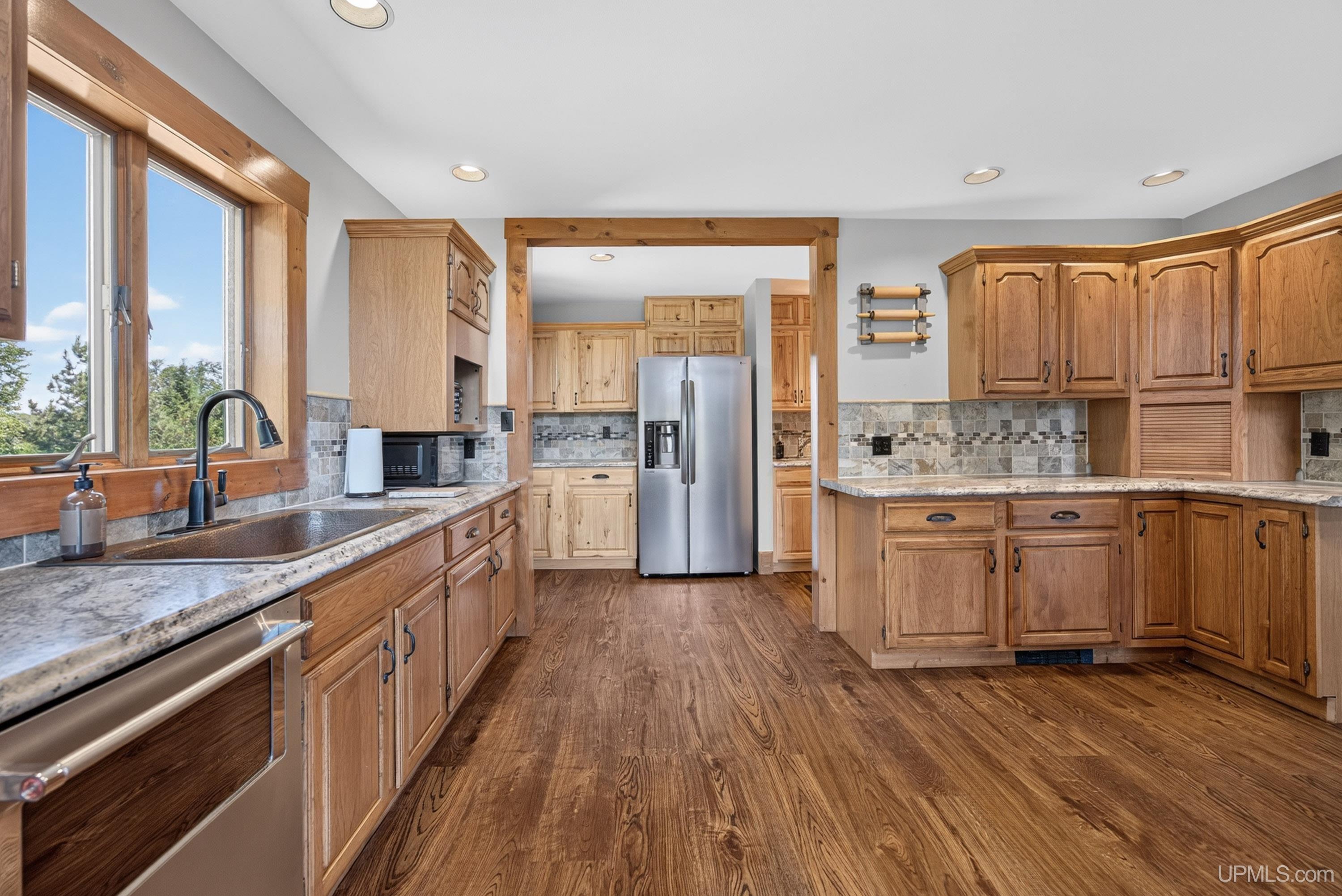 4042 5 Mile Point Road Property Photo 12