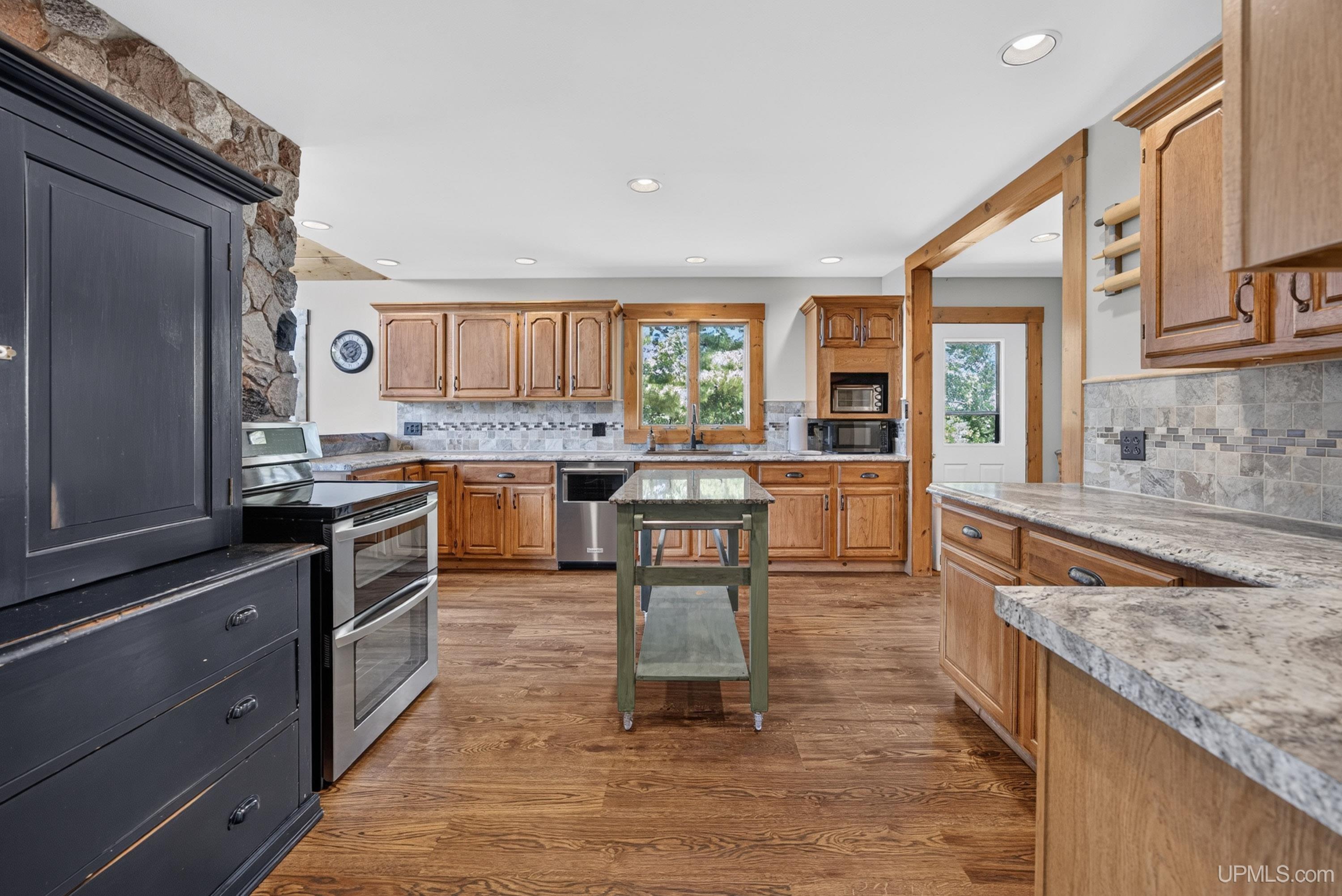 4042 5 Mile Point Road Property Photo 13