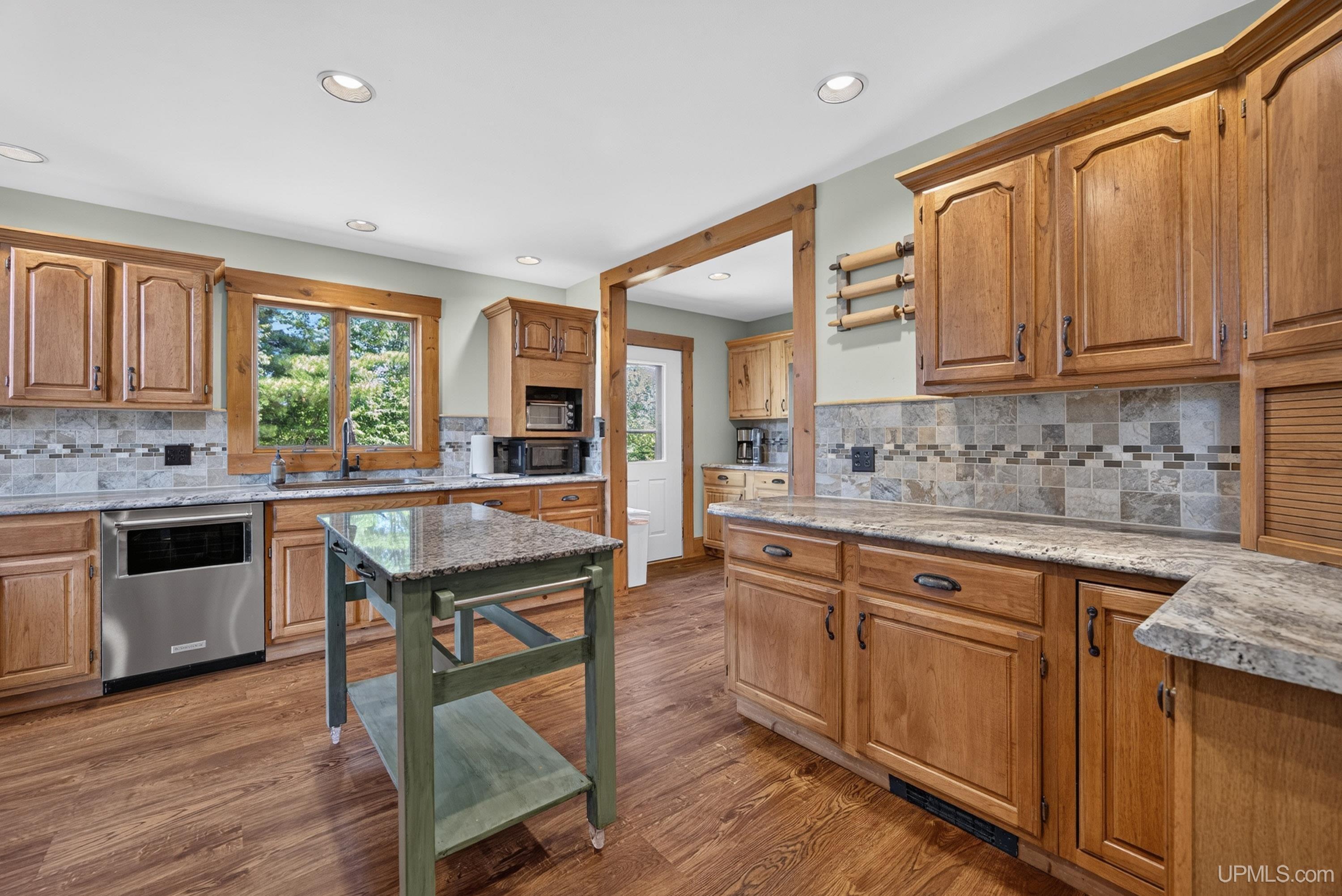 4042 5 Mile Point Road Property Photo 14