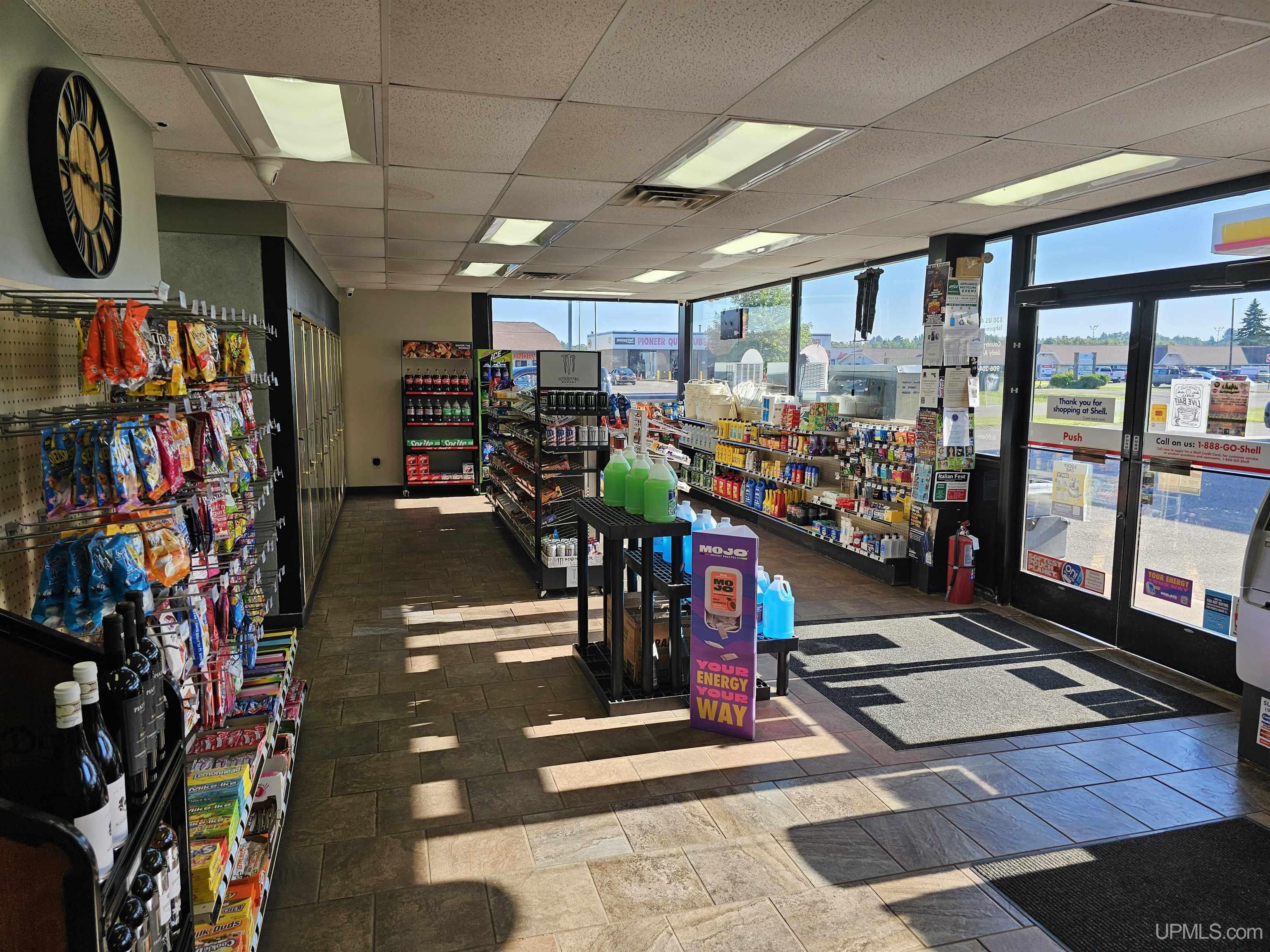 830 W Us 41 Highway Property Photo 23