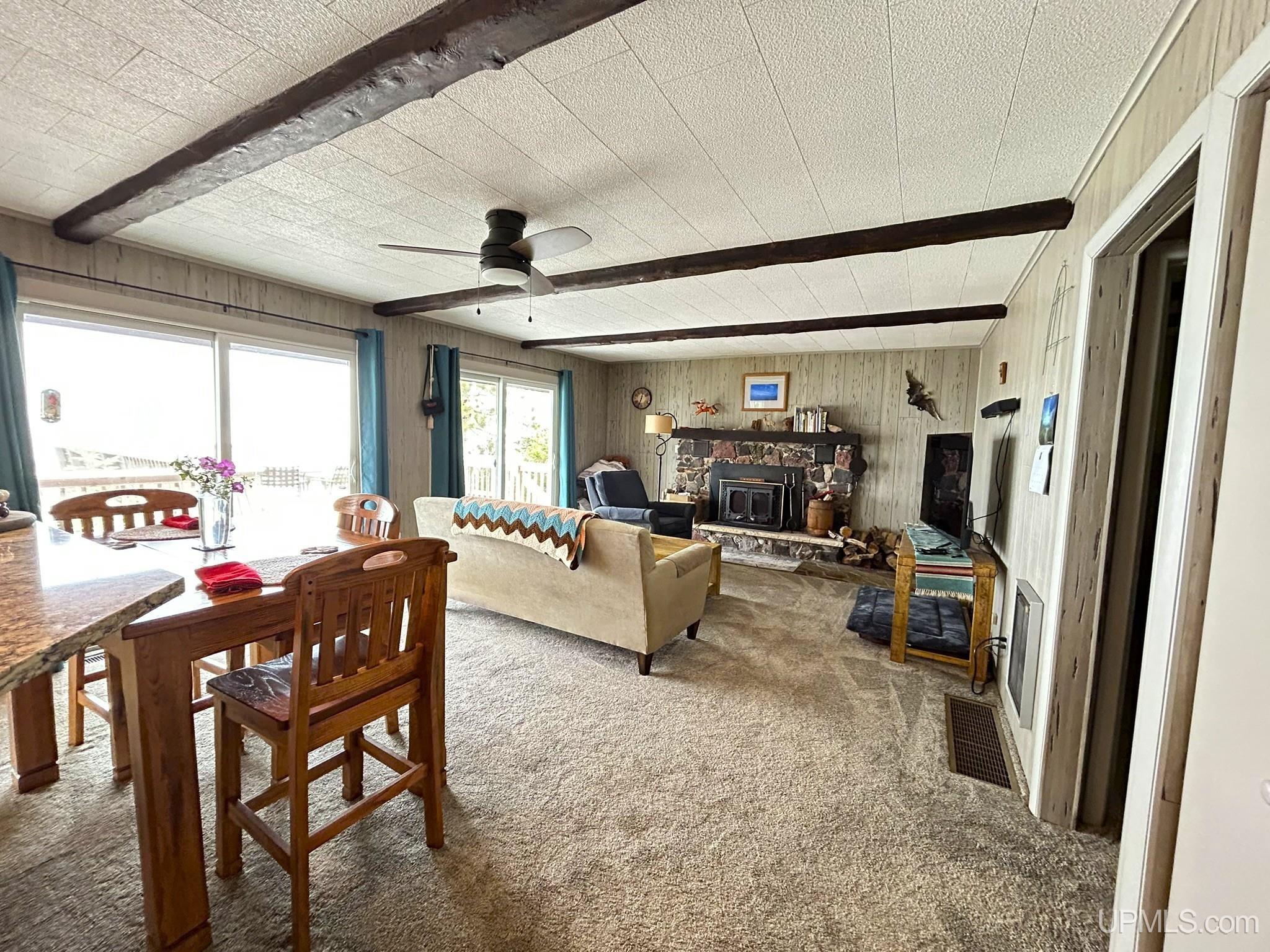 9237 Silver River Loop Property Photo 14