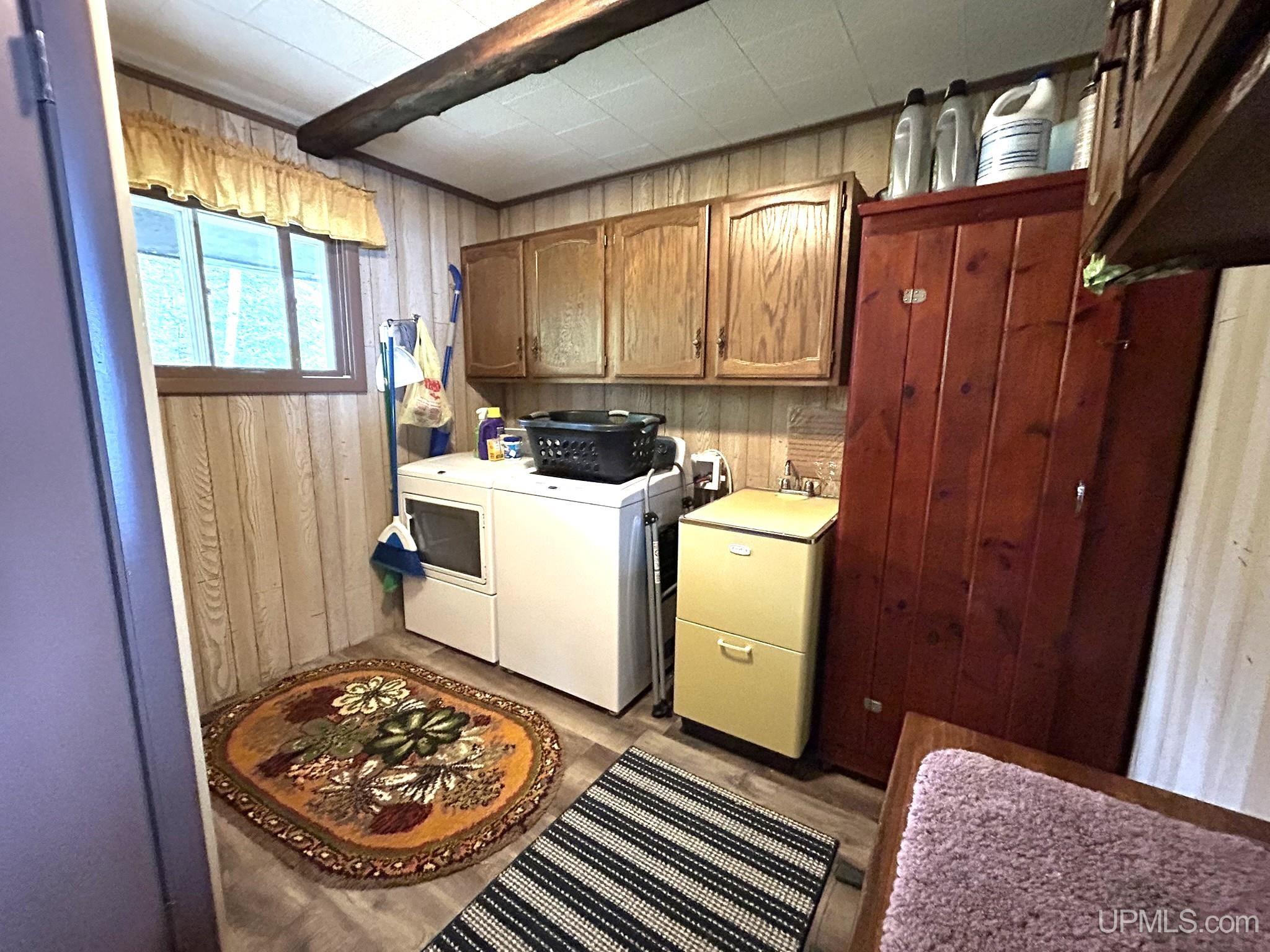 9237 Silver River Loop Property Photo 32