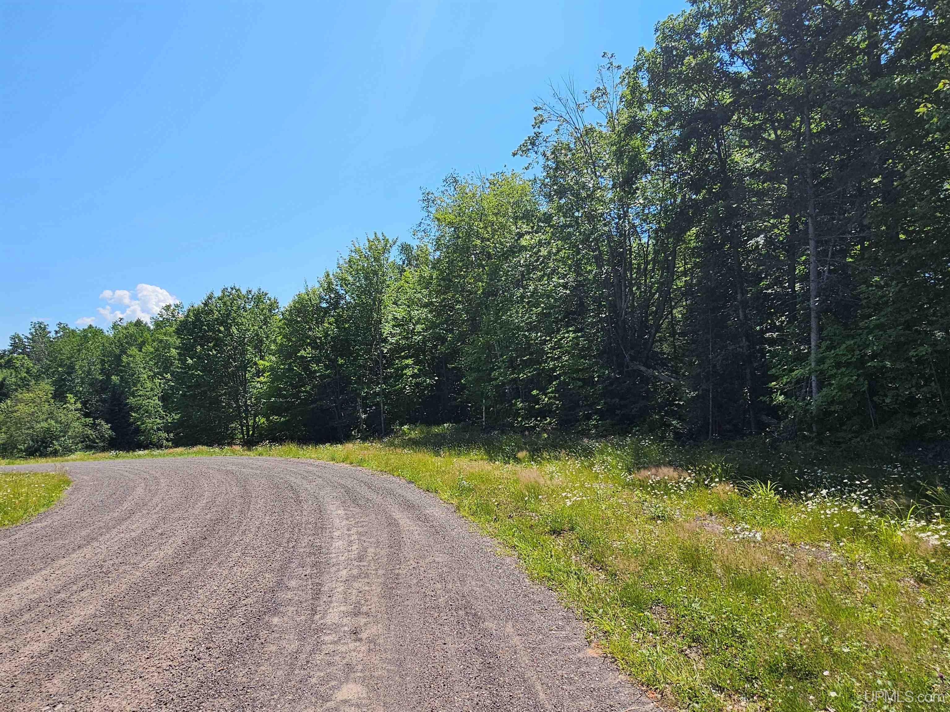 Tbd Parcel M14 Applewood Drive Property Photo 9
