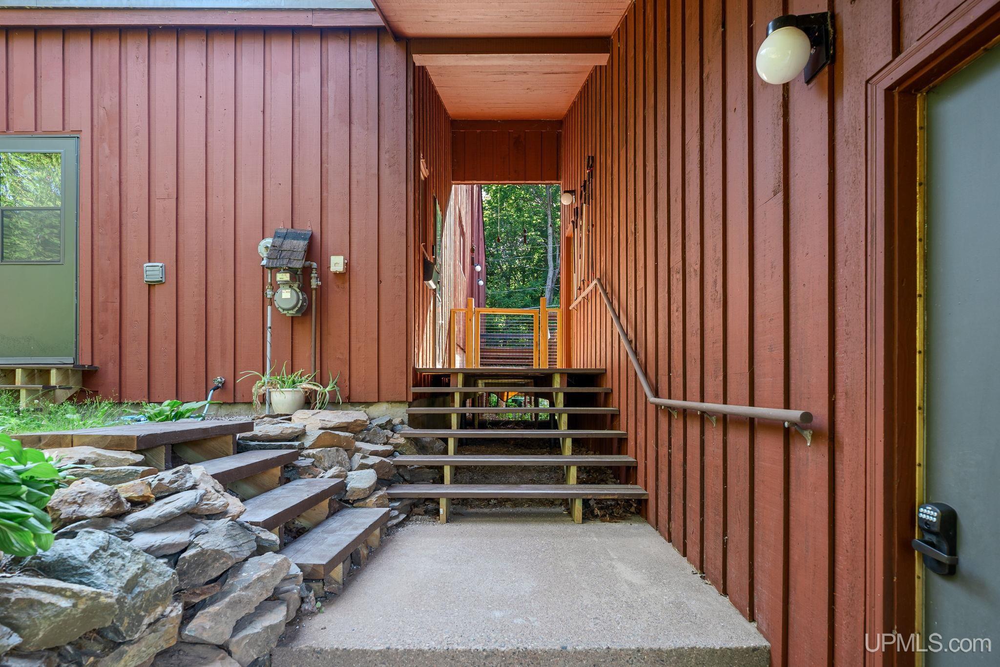 770 Mather Avenue Property Photo 2