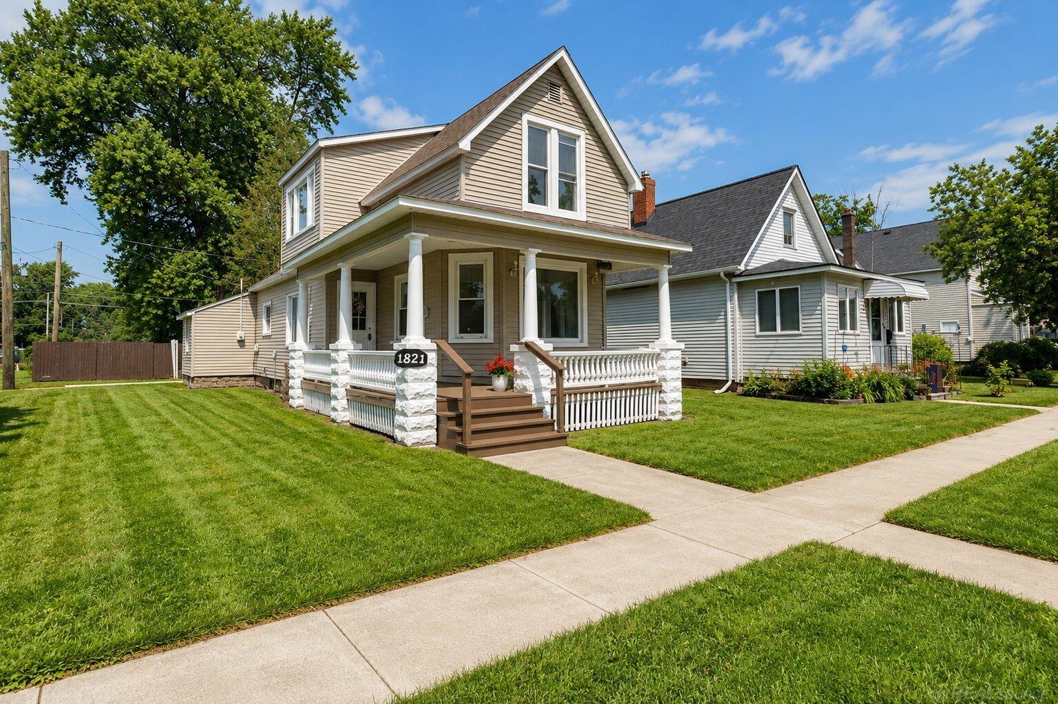 1821 11TH Avenue Property Photo 1