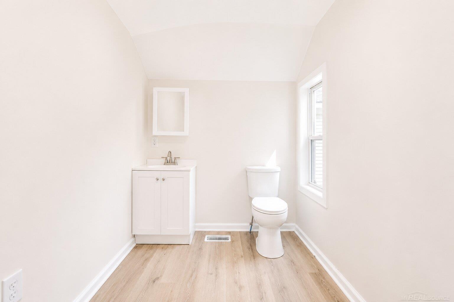 1821 11th Avenue Property Photo 14