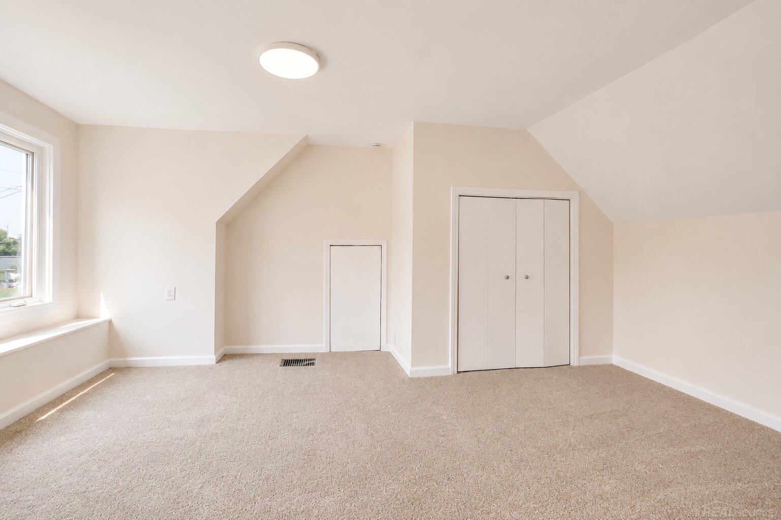 1821 11th Avenue Property Photo 16