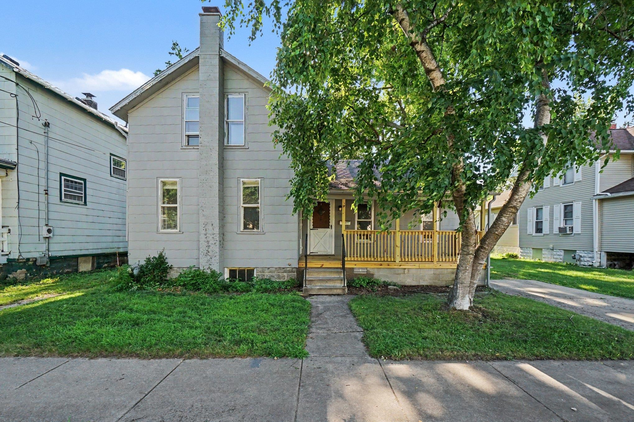 609 N Henry Street Property Photo 1