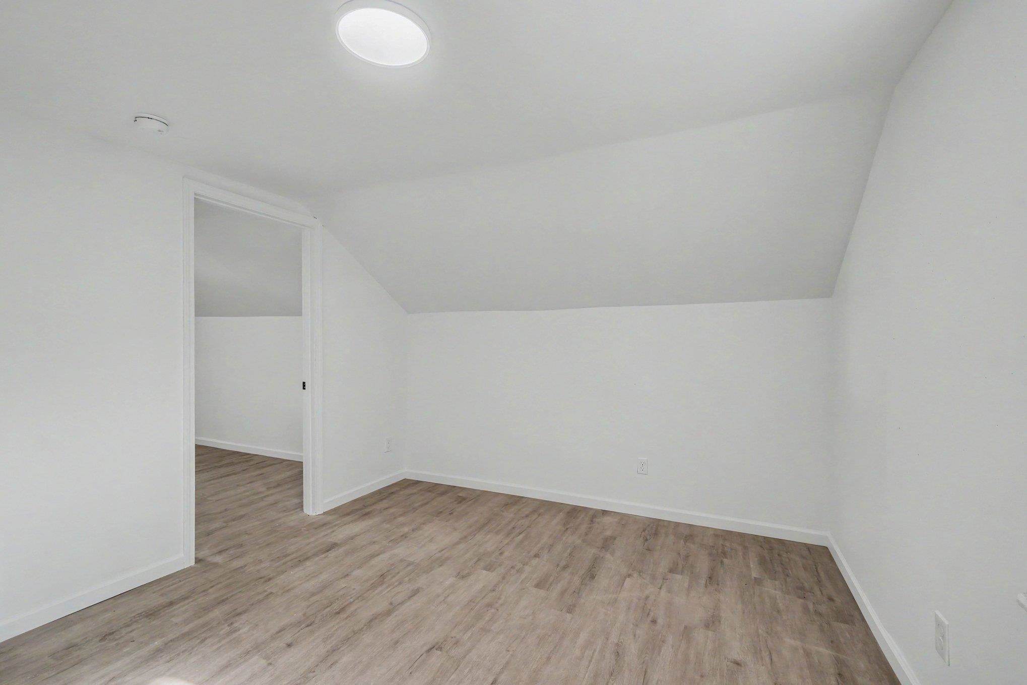 609 N Henry Street Property Photo 11
