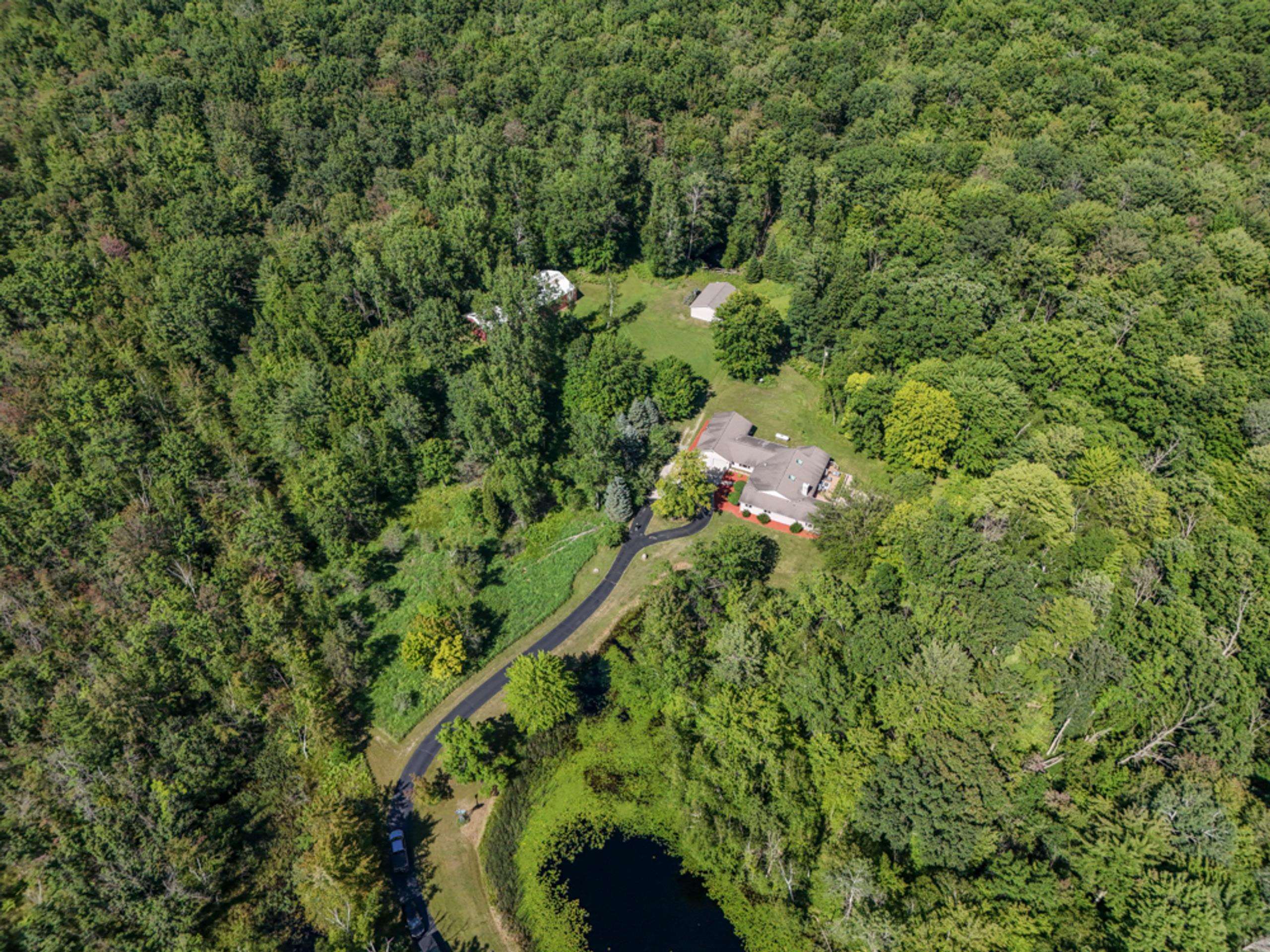 457 E Mier Road Property Photo 40