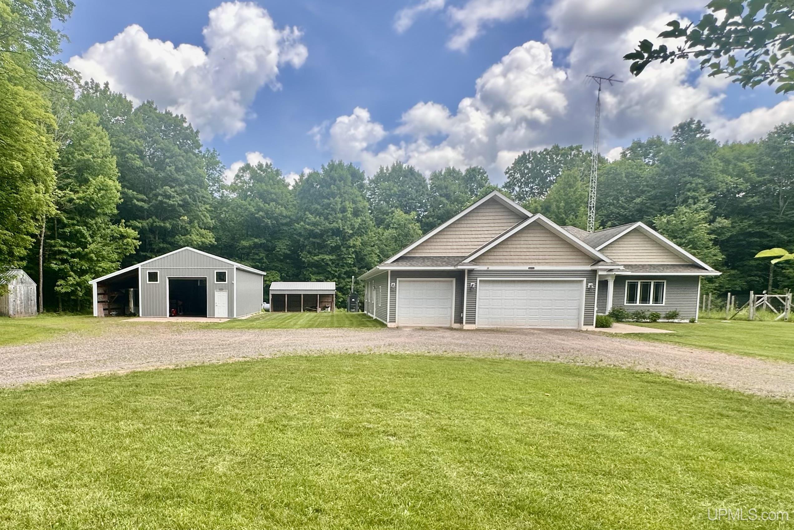 18214 County Road 533 Road Property Photo 1