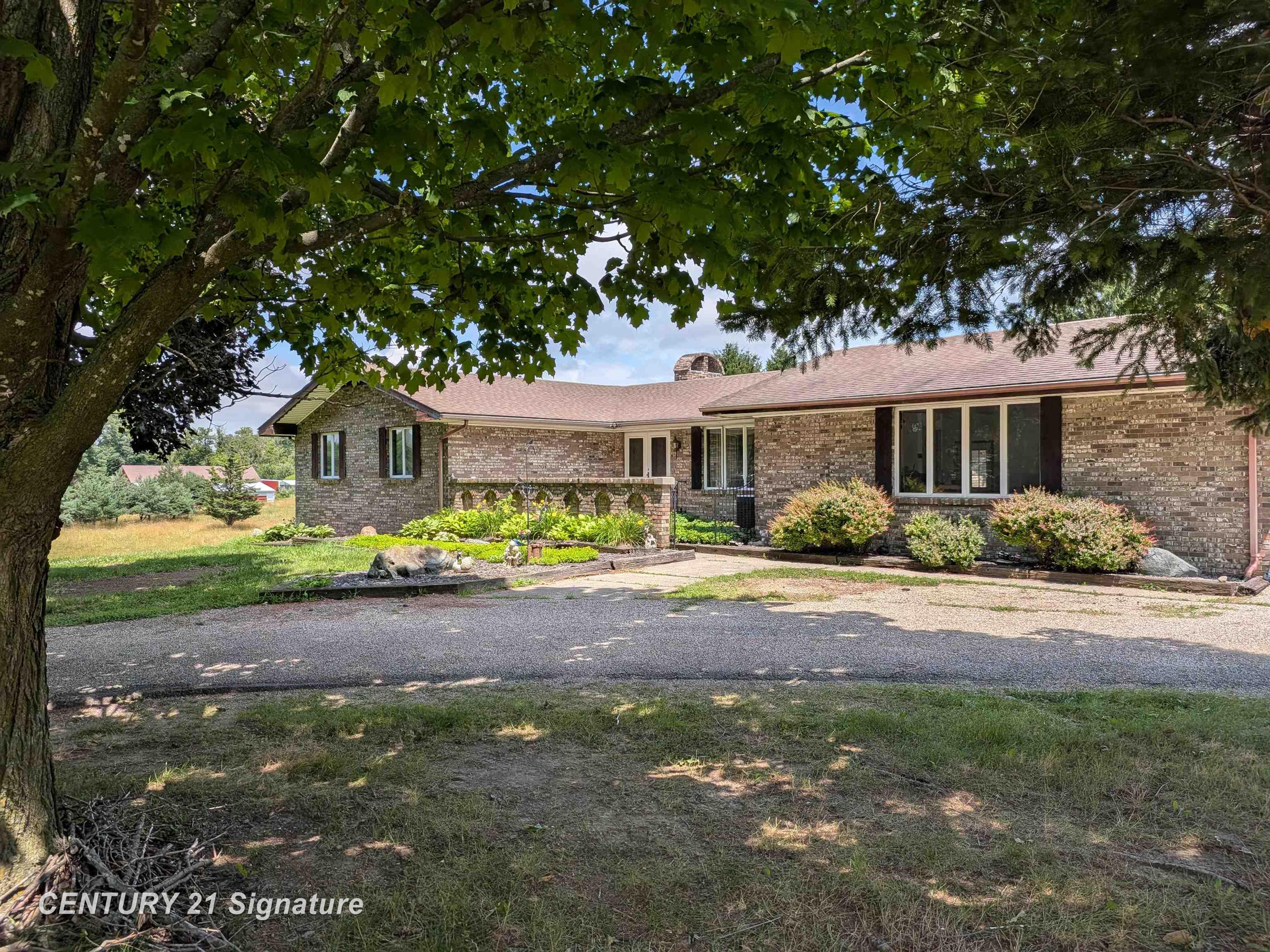 2995 Lyons Road Property Photo 1