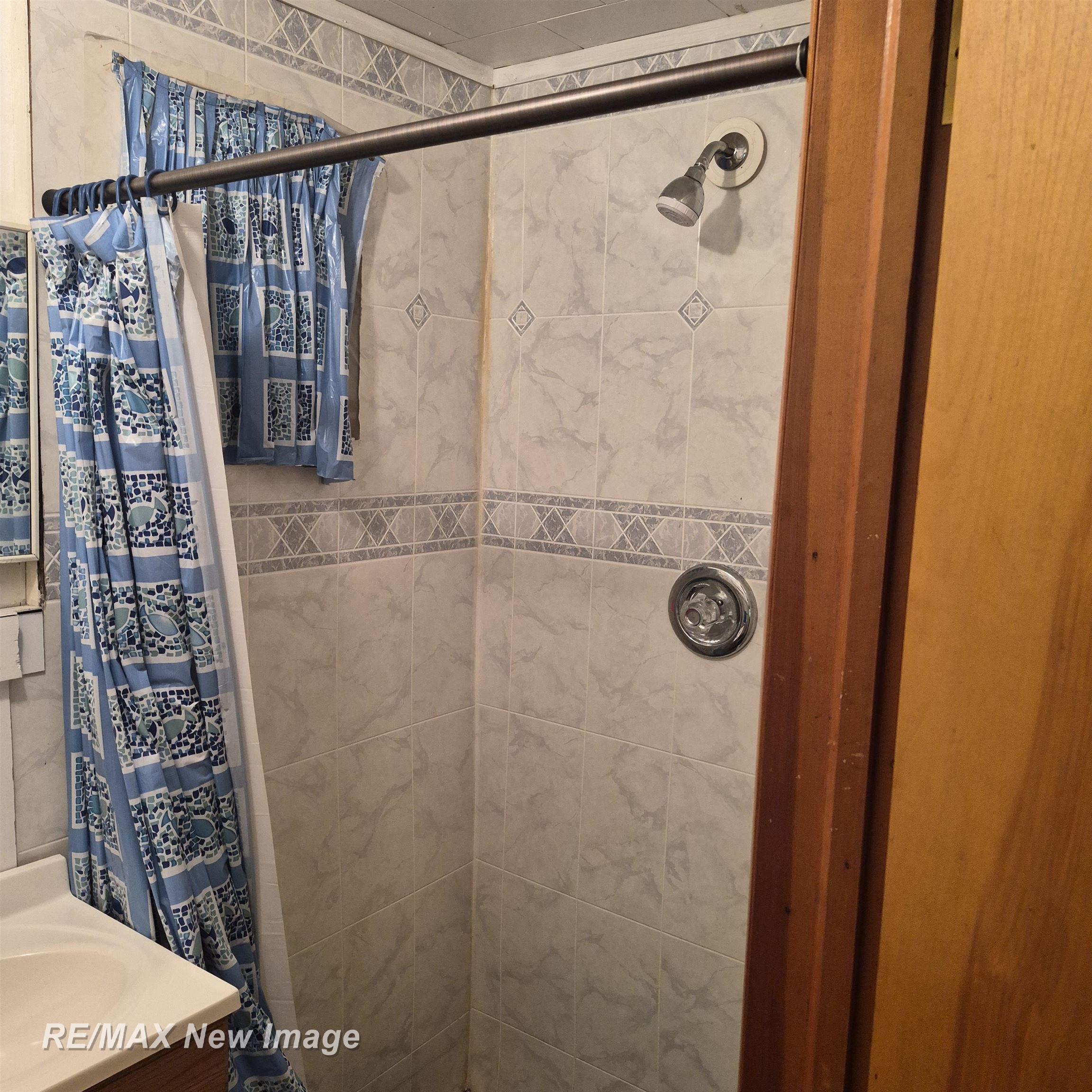 2484 Larry Drive Property Photo 14