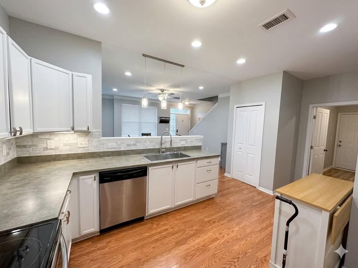 4248 Hampton Ridge Boulevard Property Photo 13