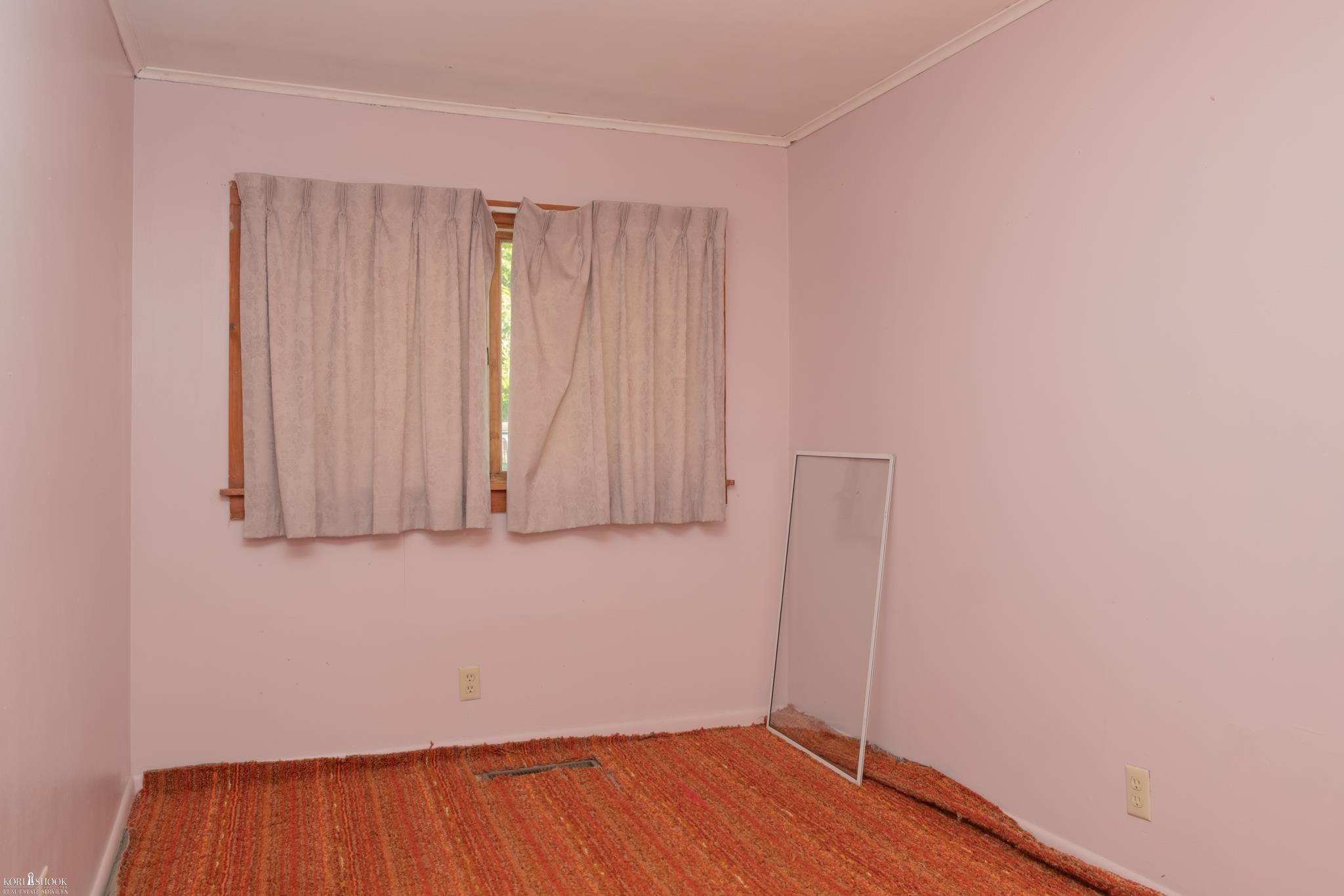 315 E Williams Street Property Photo 14