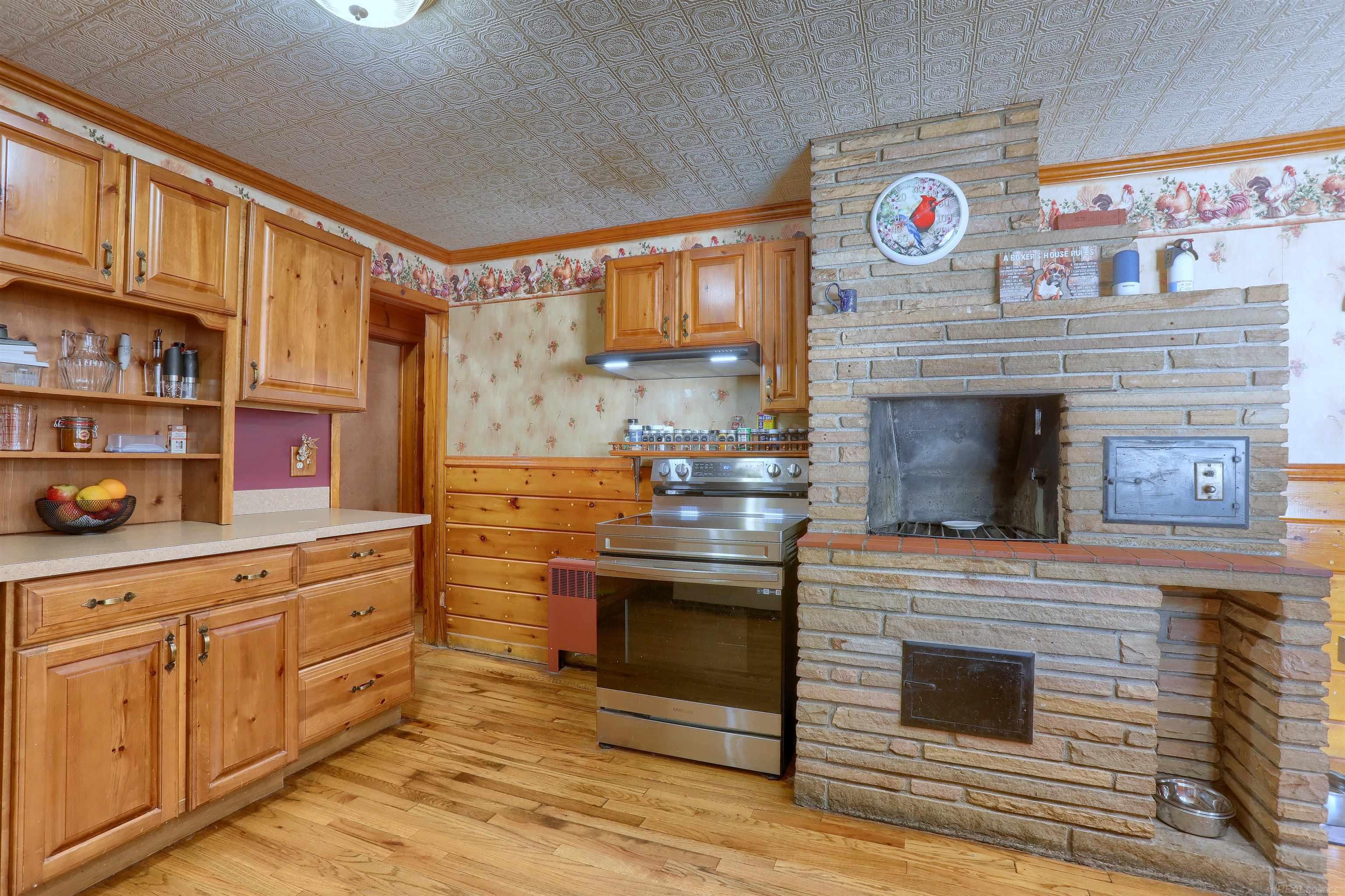 1945 Saint Clair Blvd Boulevard Property Photo 12