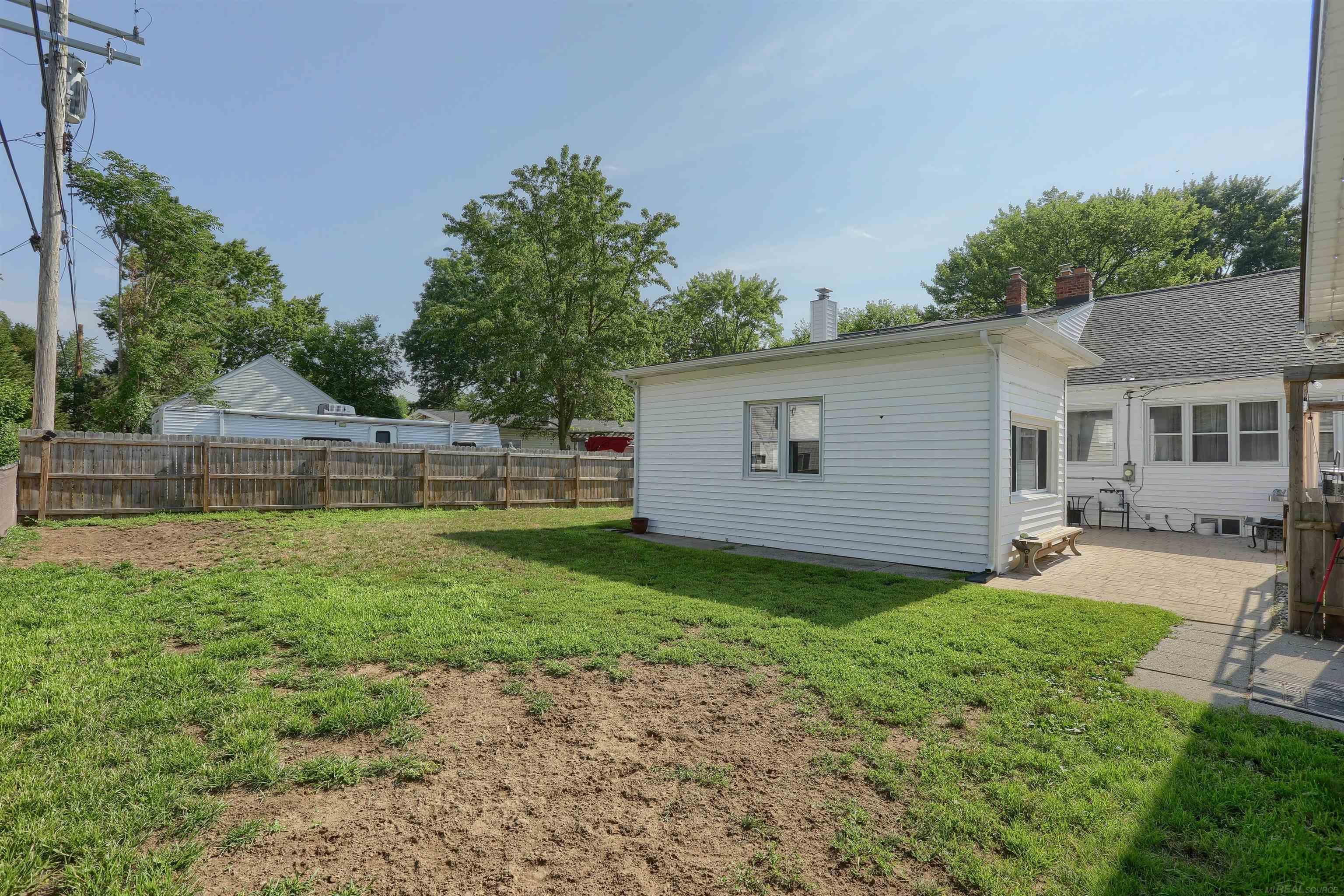 1945 Saint Clair Blvd Boulevard Property Photo 33