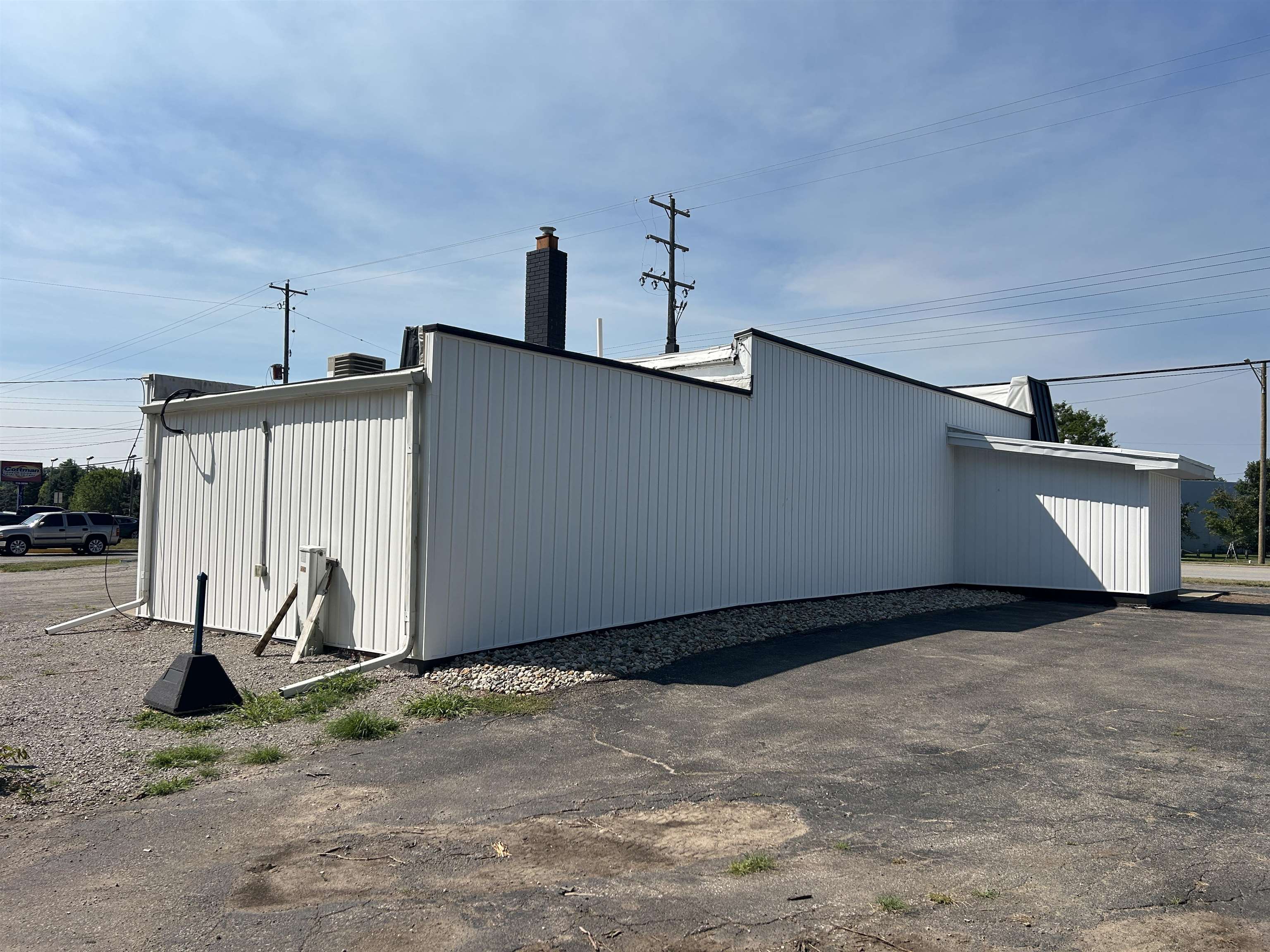 5143 S Saginaw Street Property Photo 4