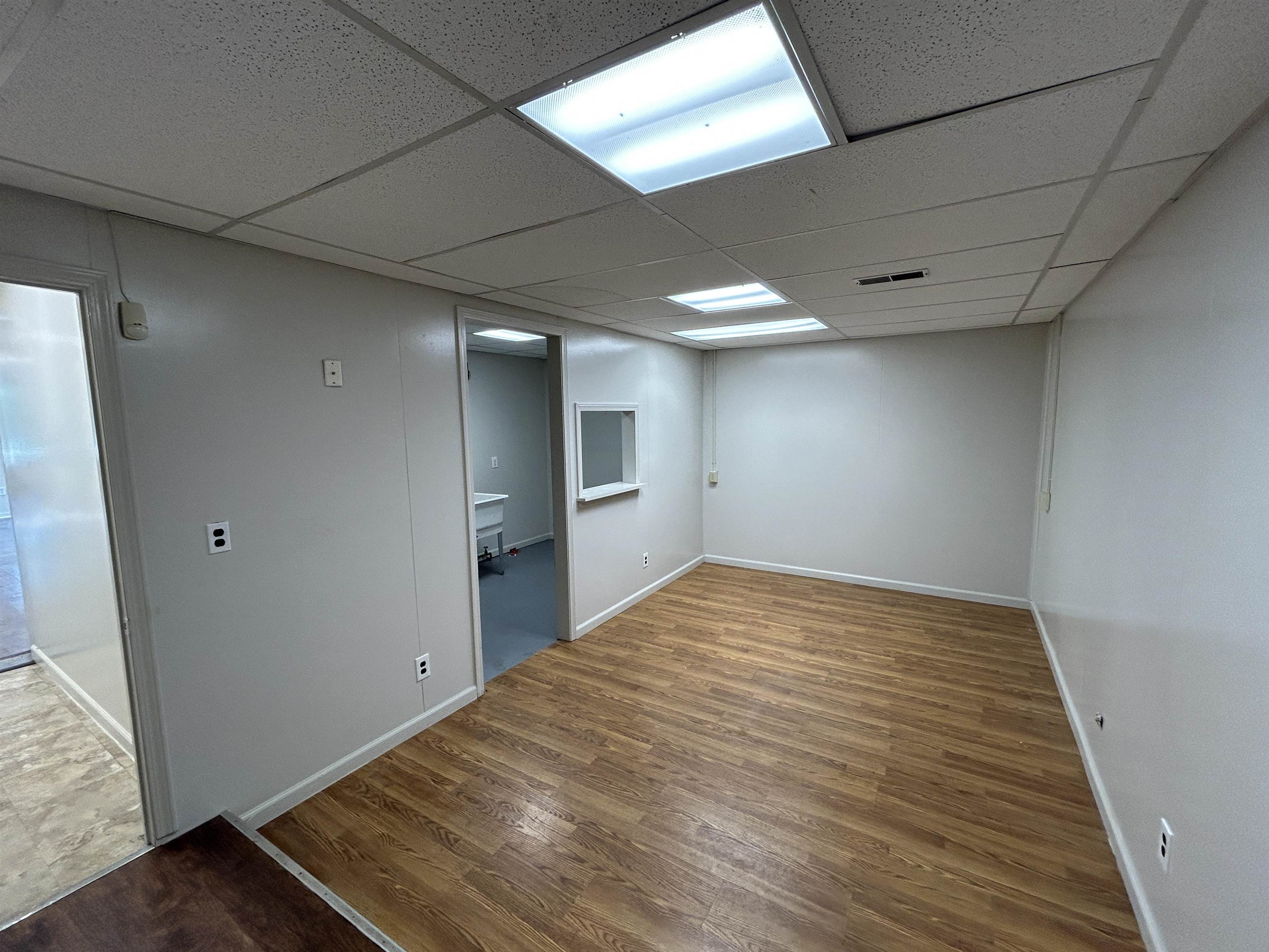 5143 S Saginaw Street Property Photo 12