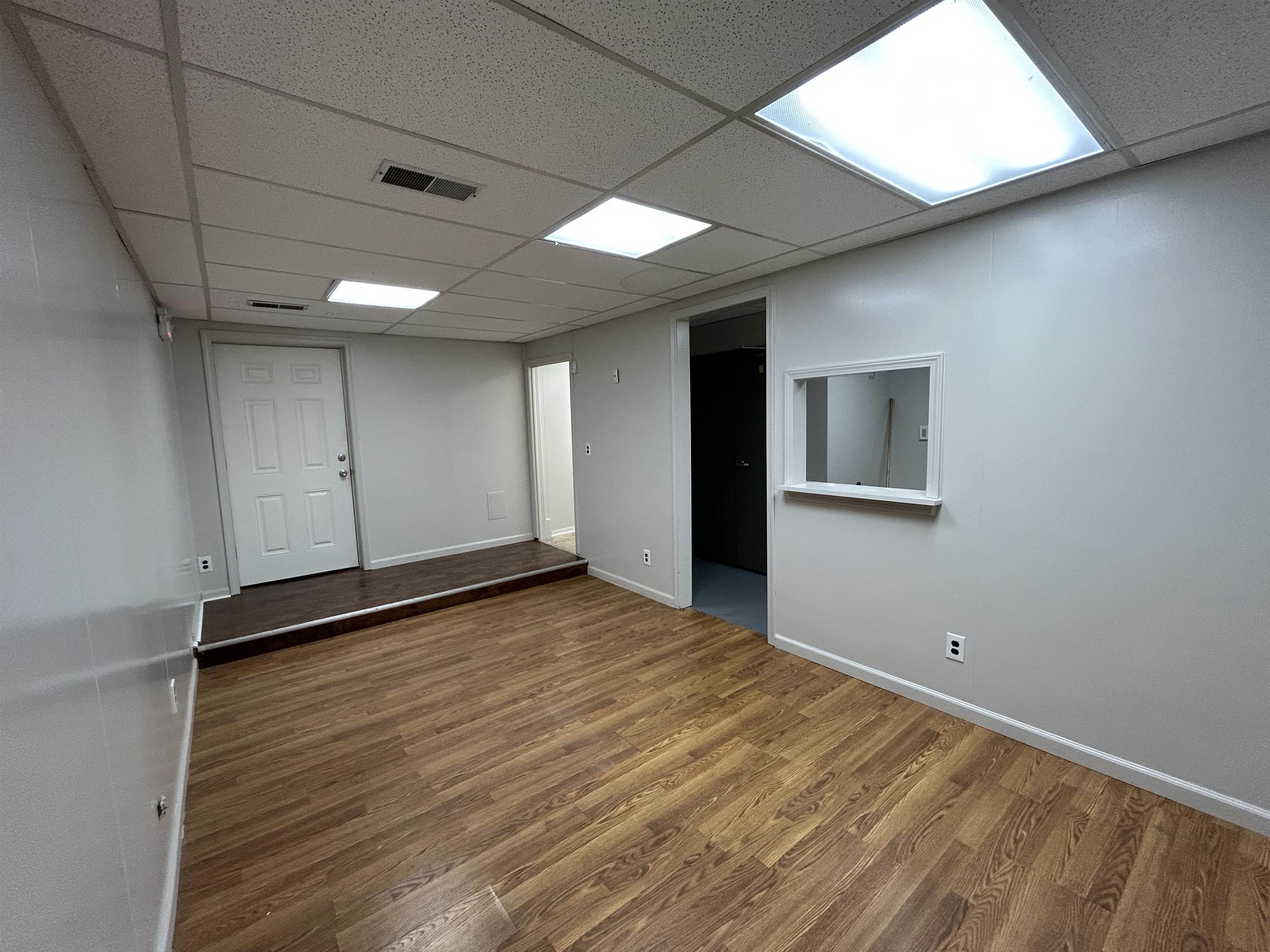 5143 S Saginaw Street Property Photo 13