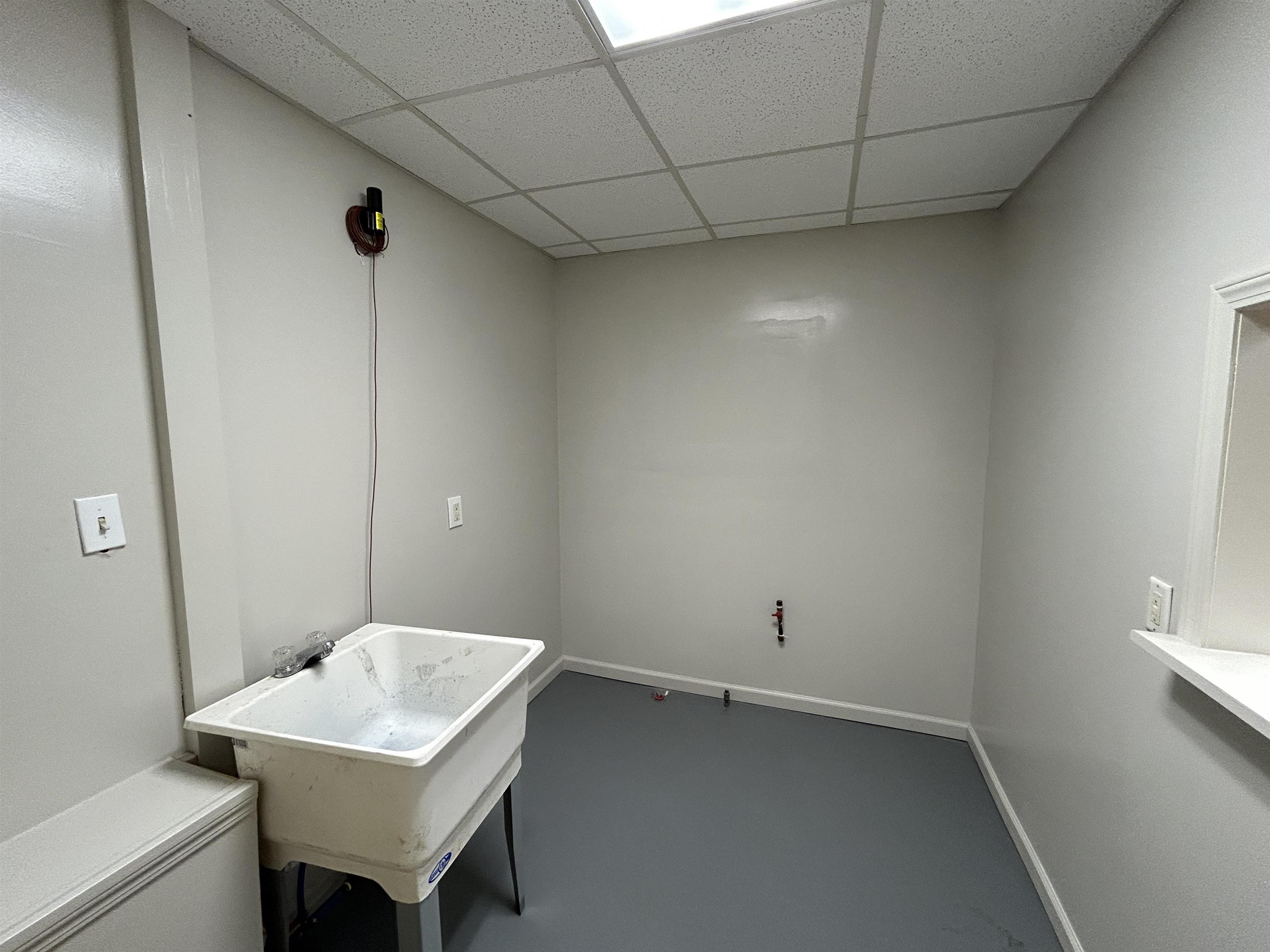 5143 S Saginaw Street Property Photo 15