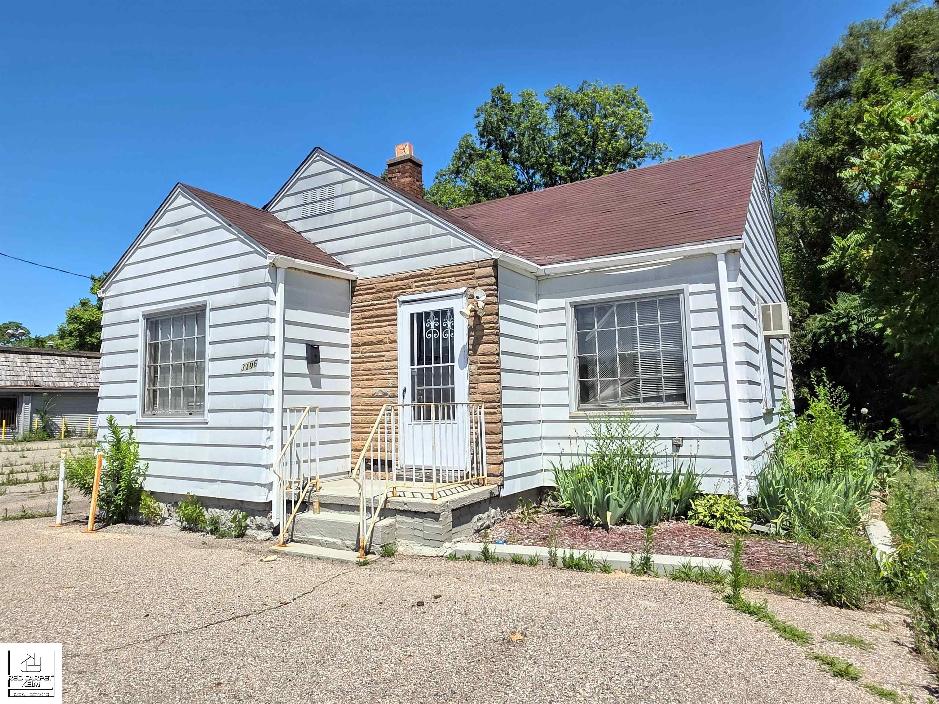 3106 W Pierson Road Property Photo 1