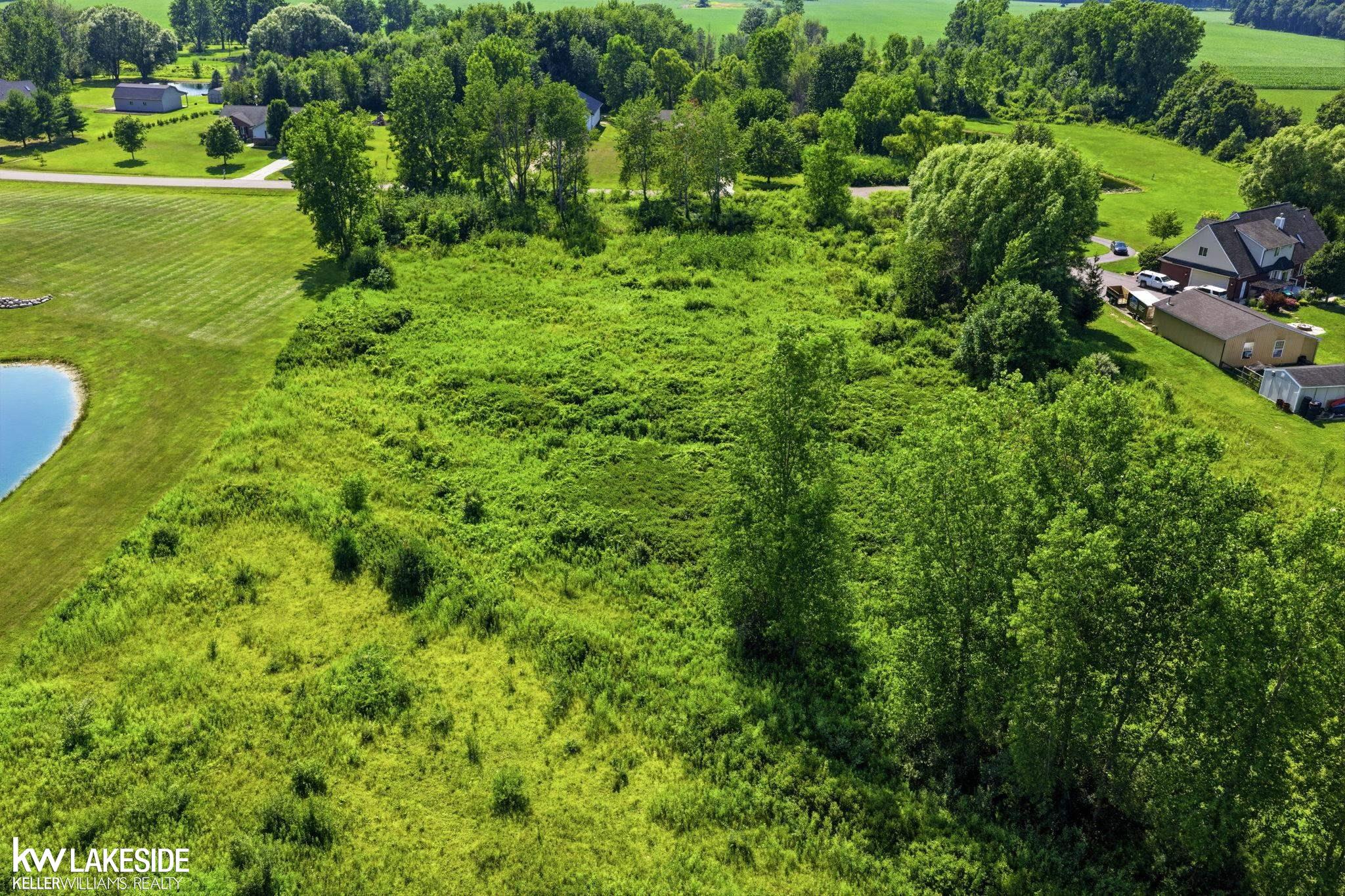 7150 Old Farm Trail Property Photo 13
