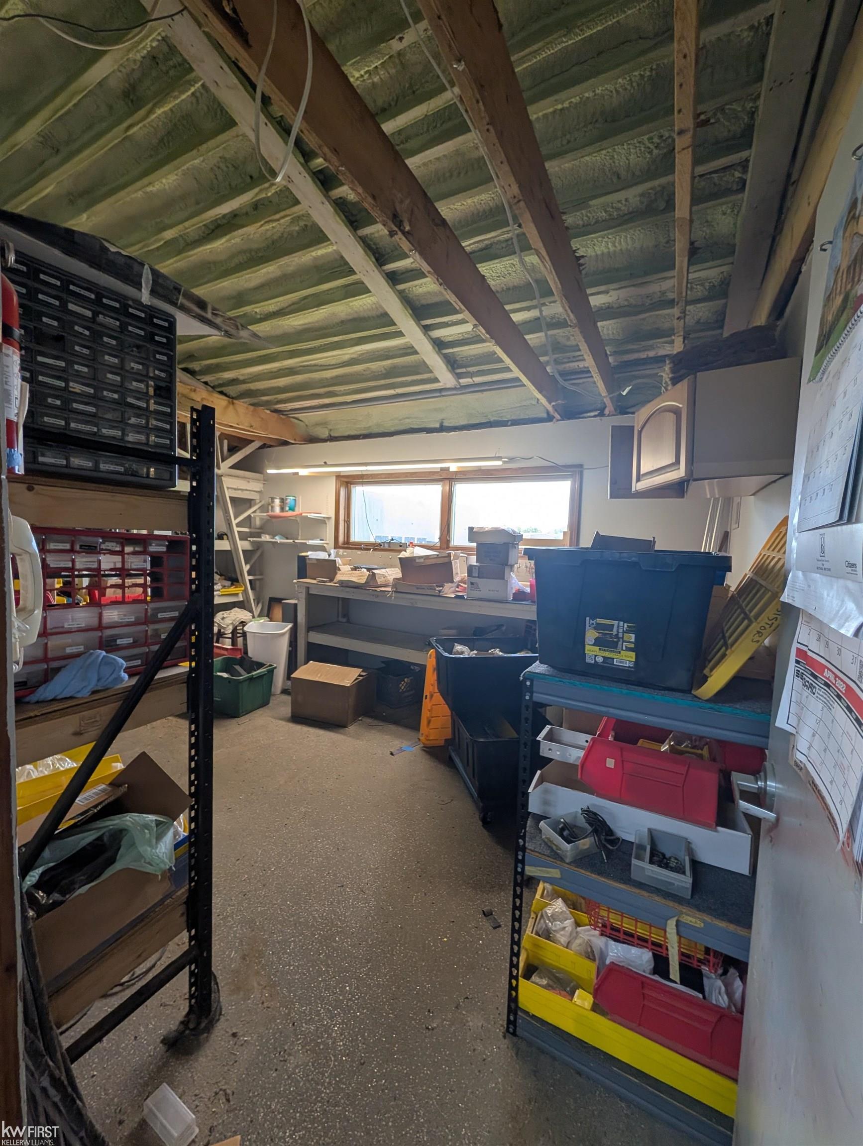 10460 N Holly Road Property Photo 12