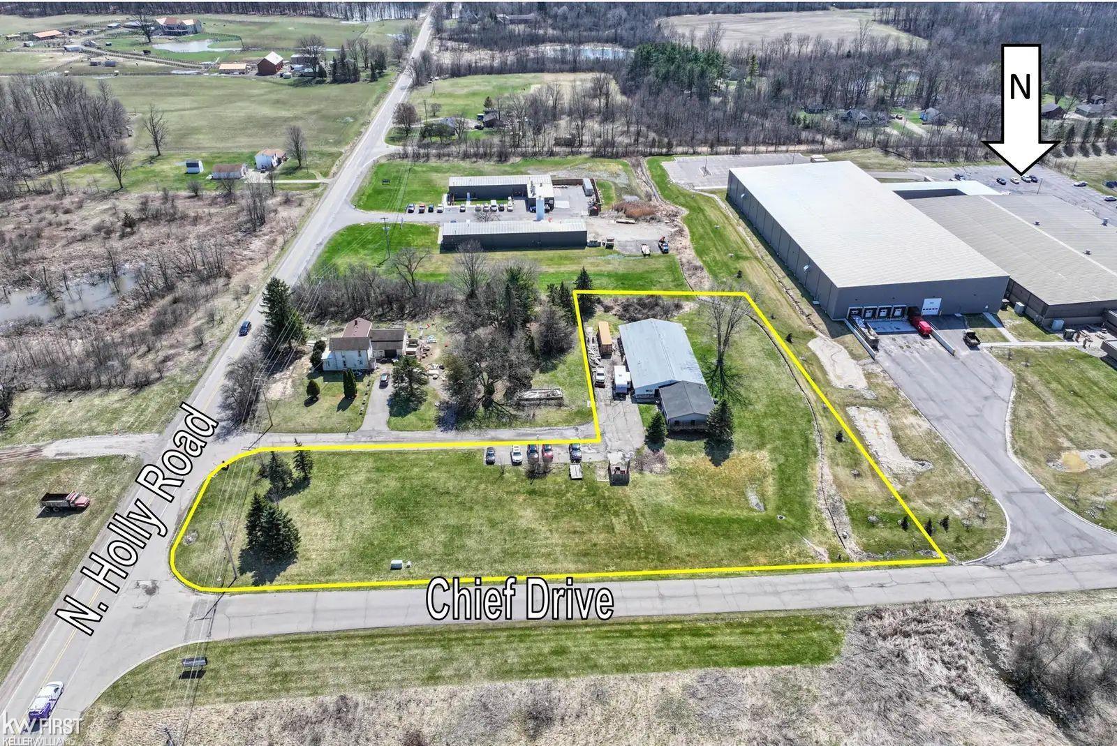 10460 N Holly Road Property Photo 14