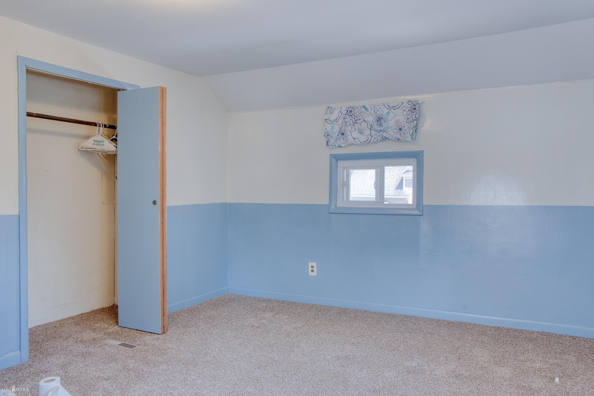 321 E Oliver Street Property Photo 26