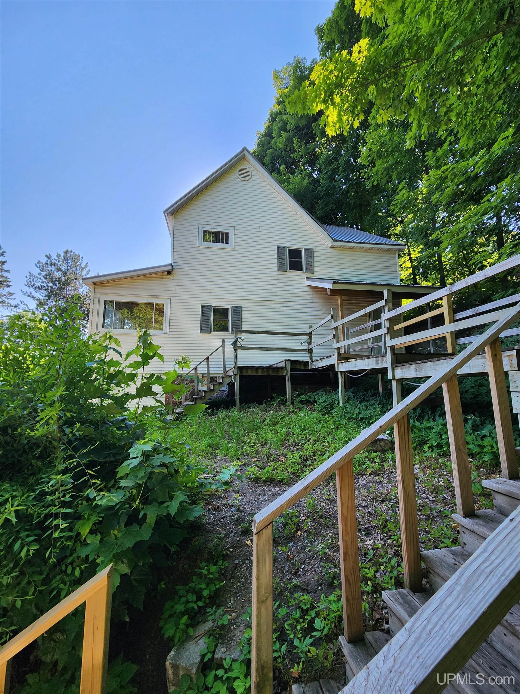 205 White Street Property Photo 2