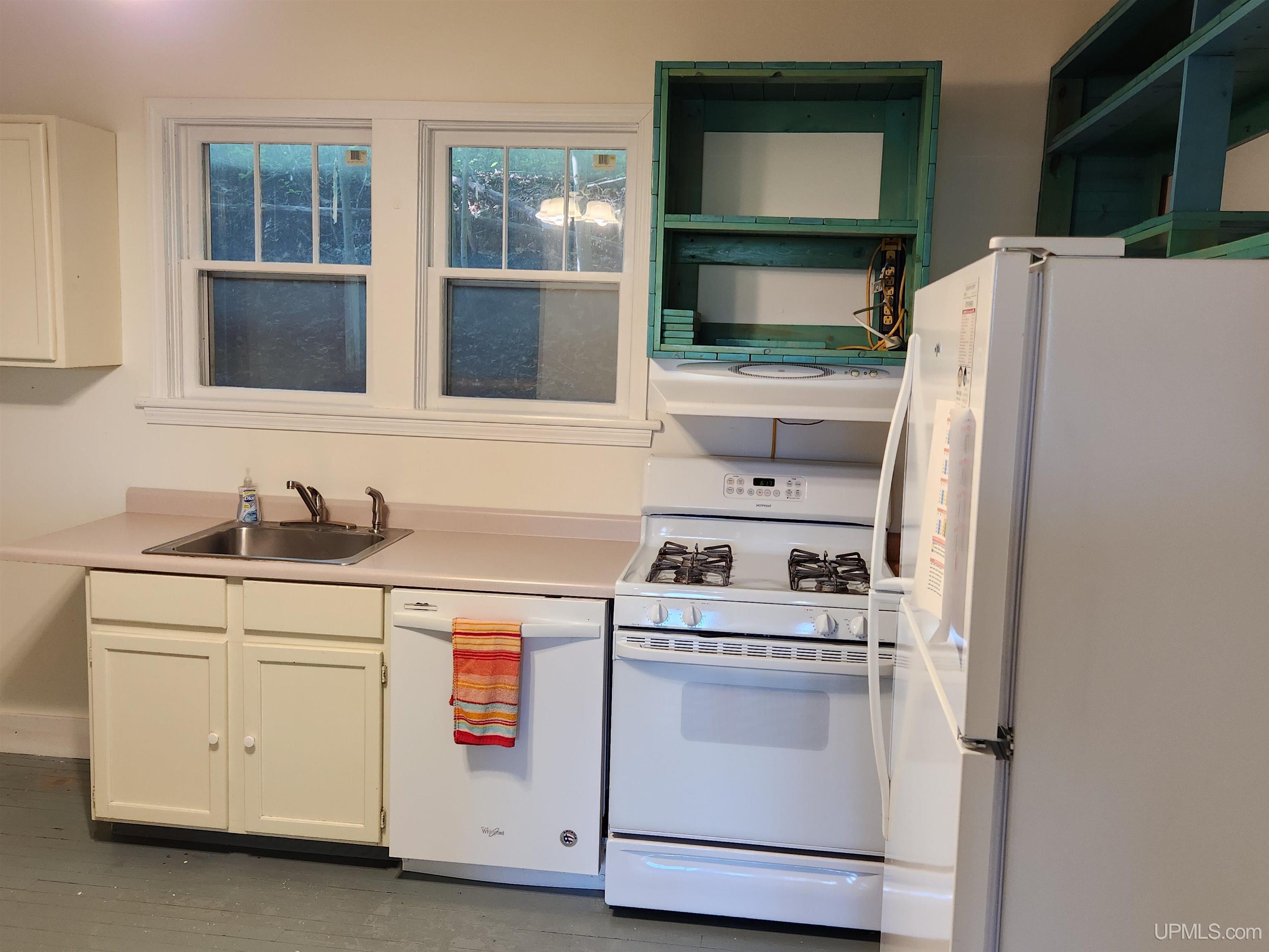 205 White Street Property Photo 6
