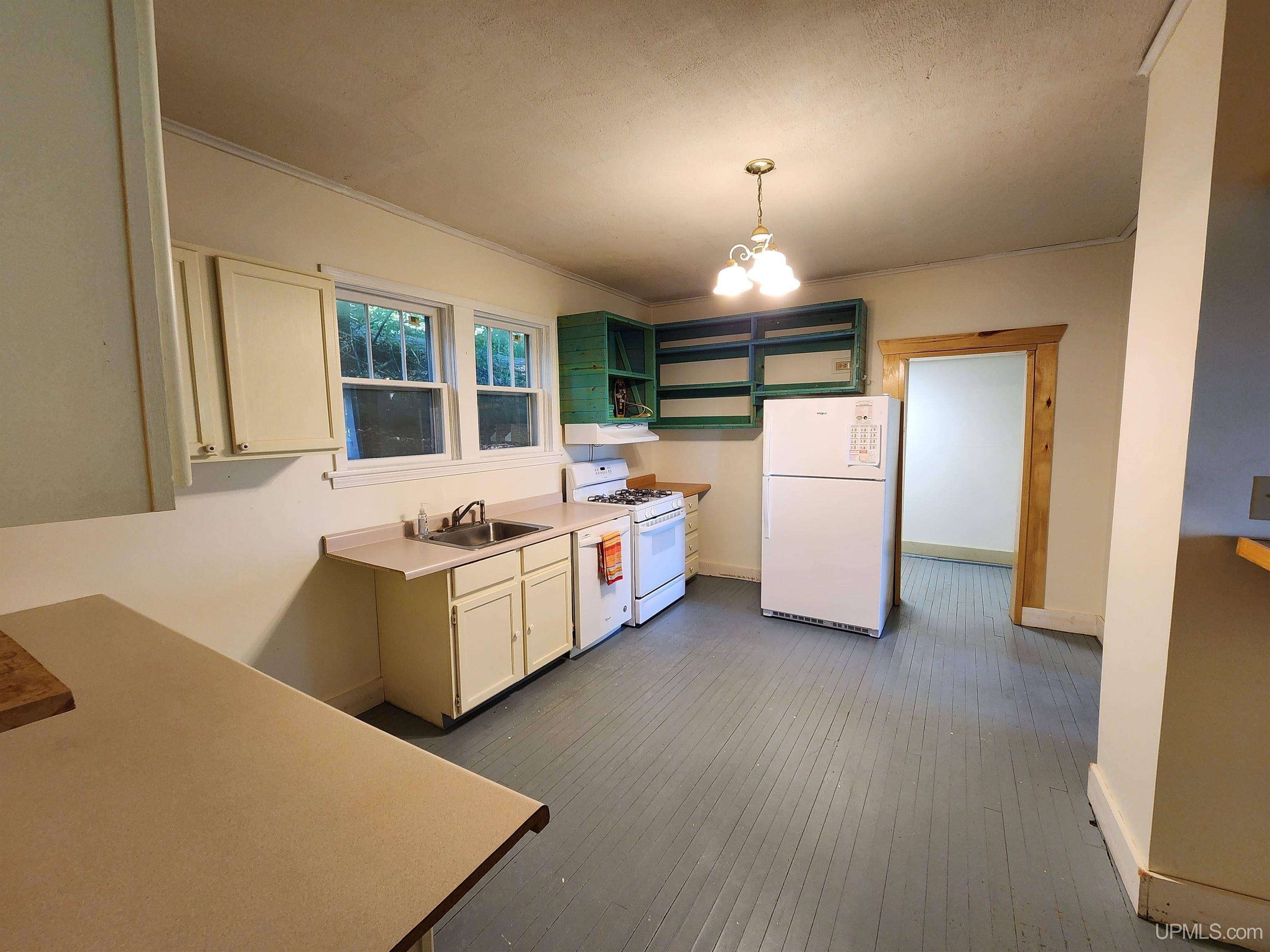 205 White Street Property Photo 7