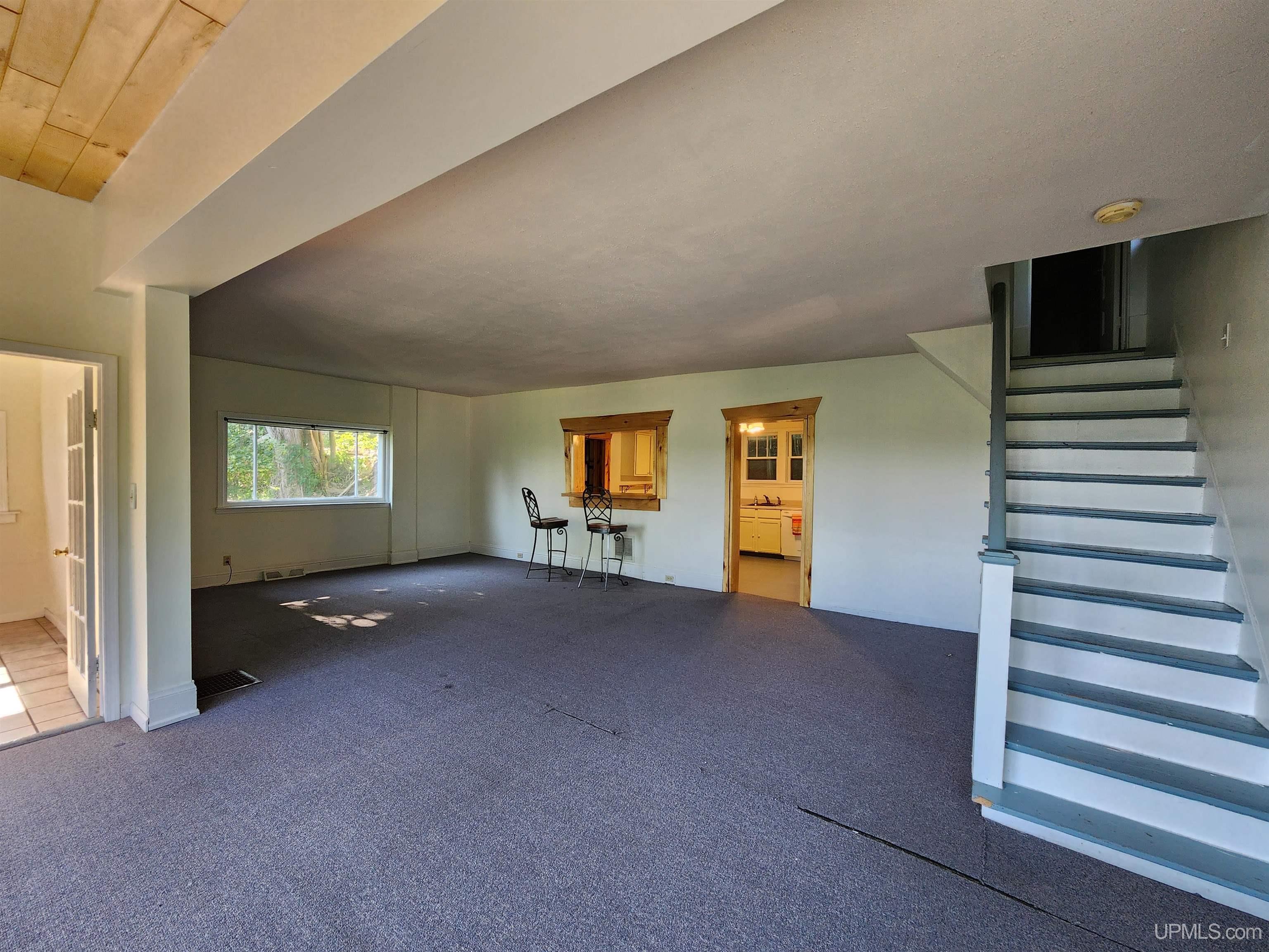 205 White Street Property Photo 10
