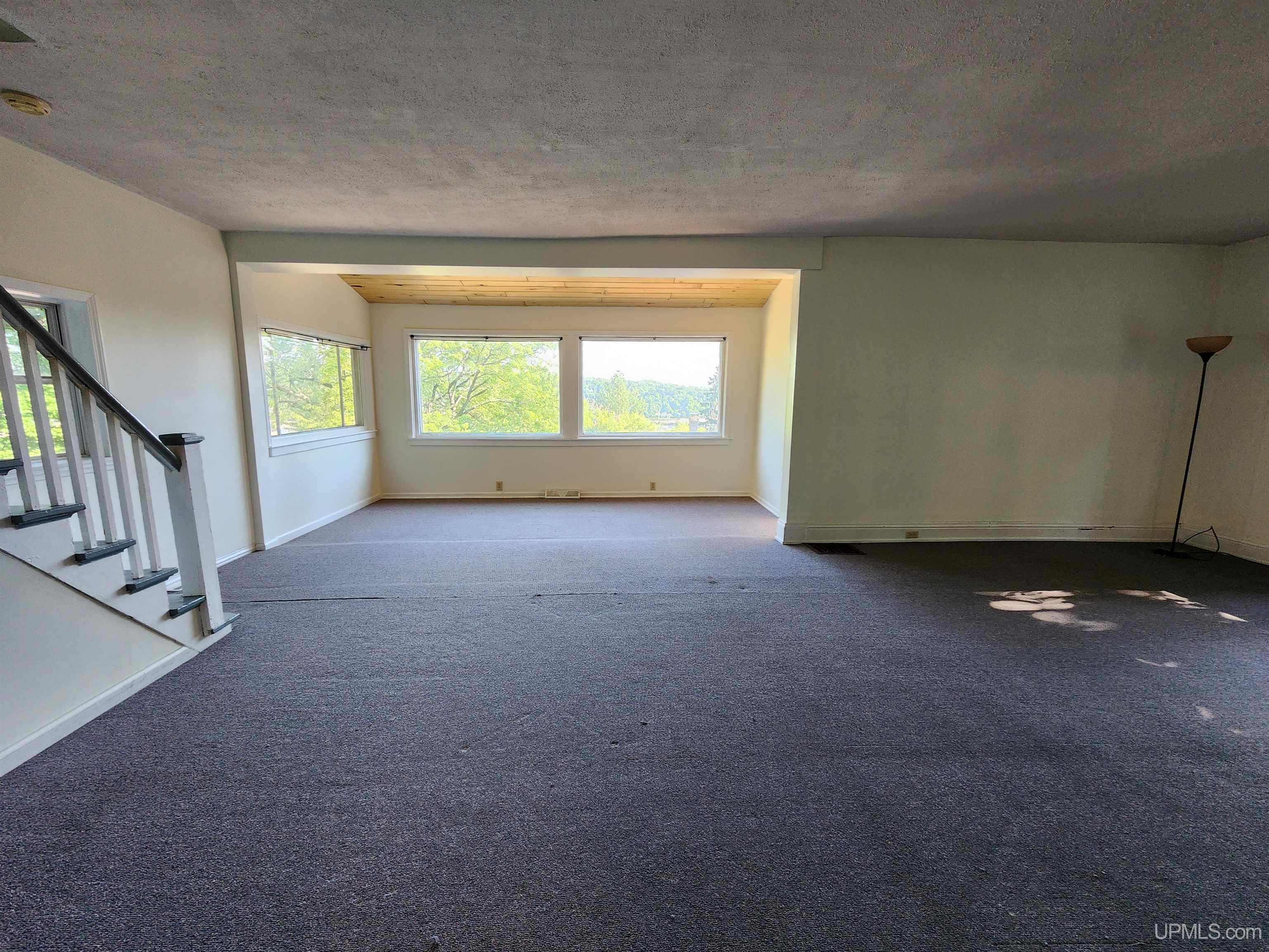 205 White Street Property Photo 11