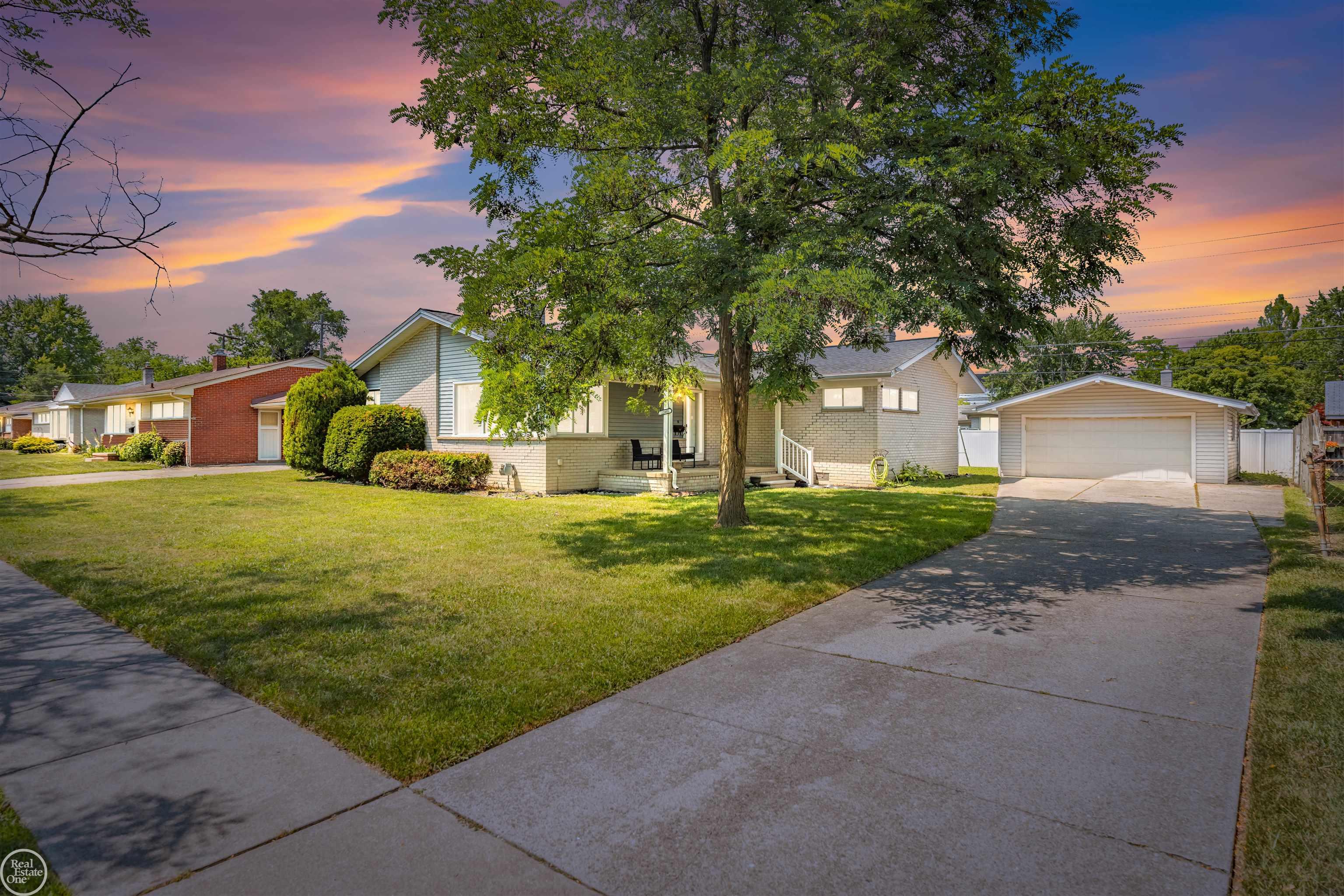 22405 E Schafer Street Property Photo 1
