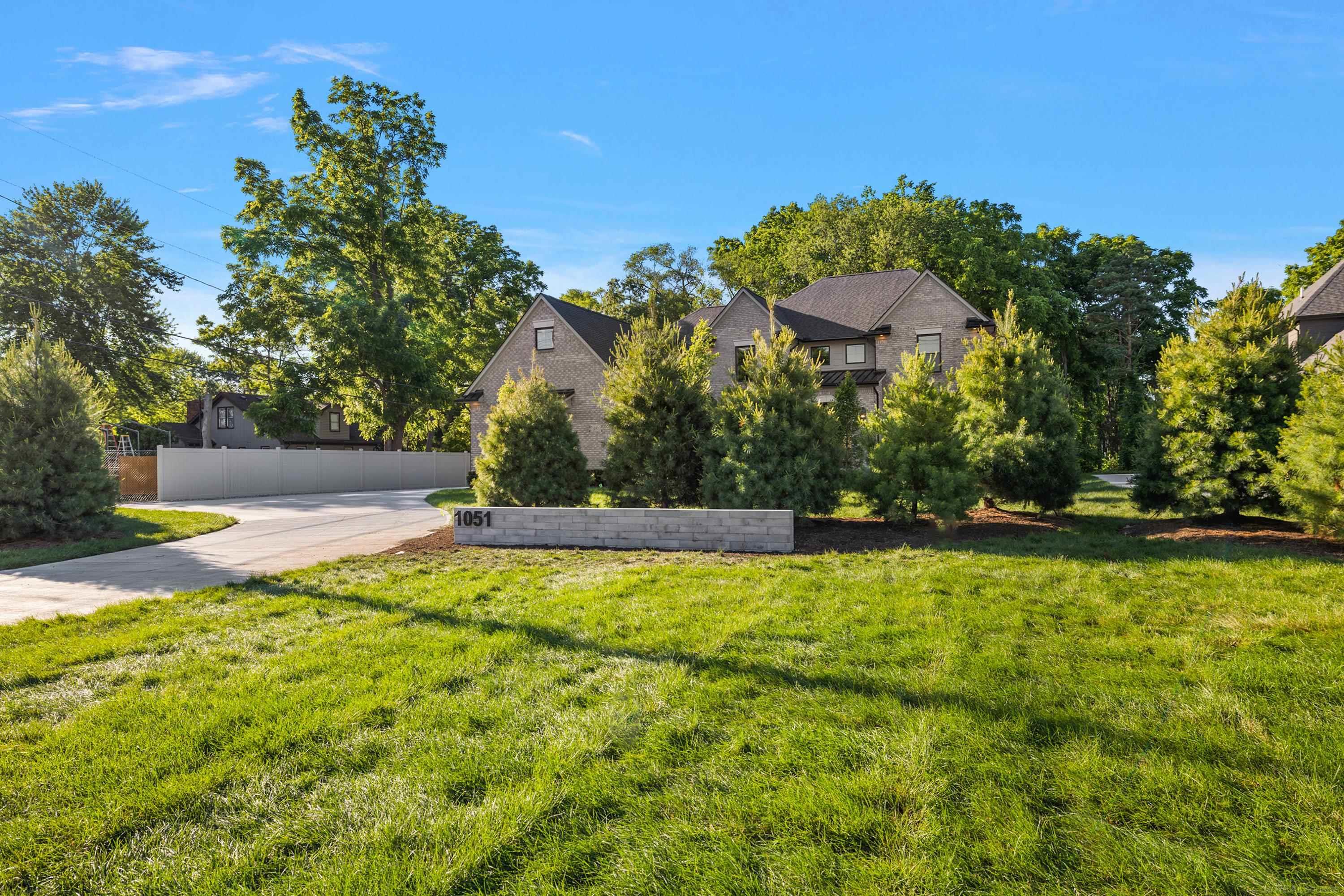 1051 E Avon Road Property Photo 59