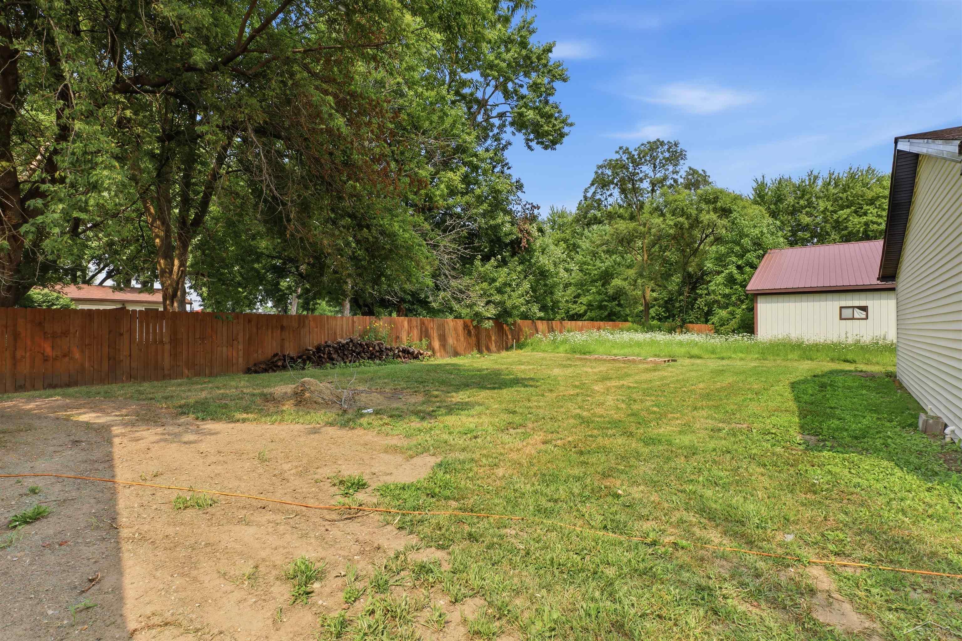 9095 East Road Property Photo 15