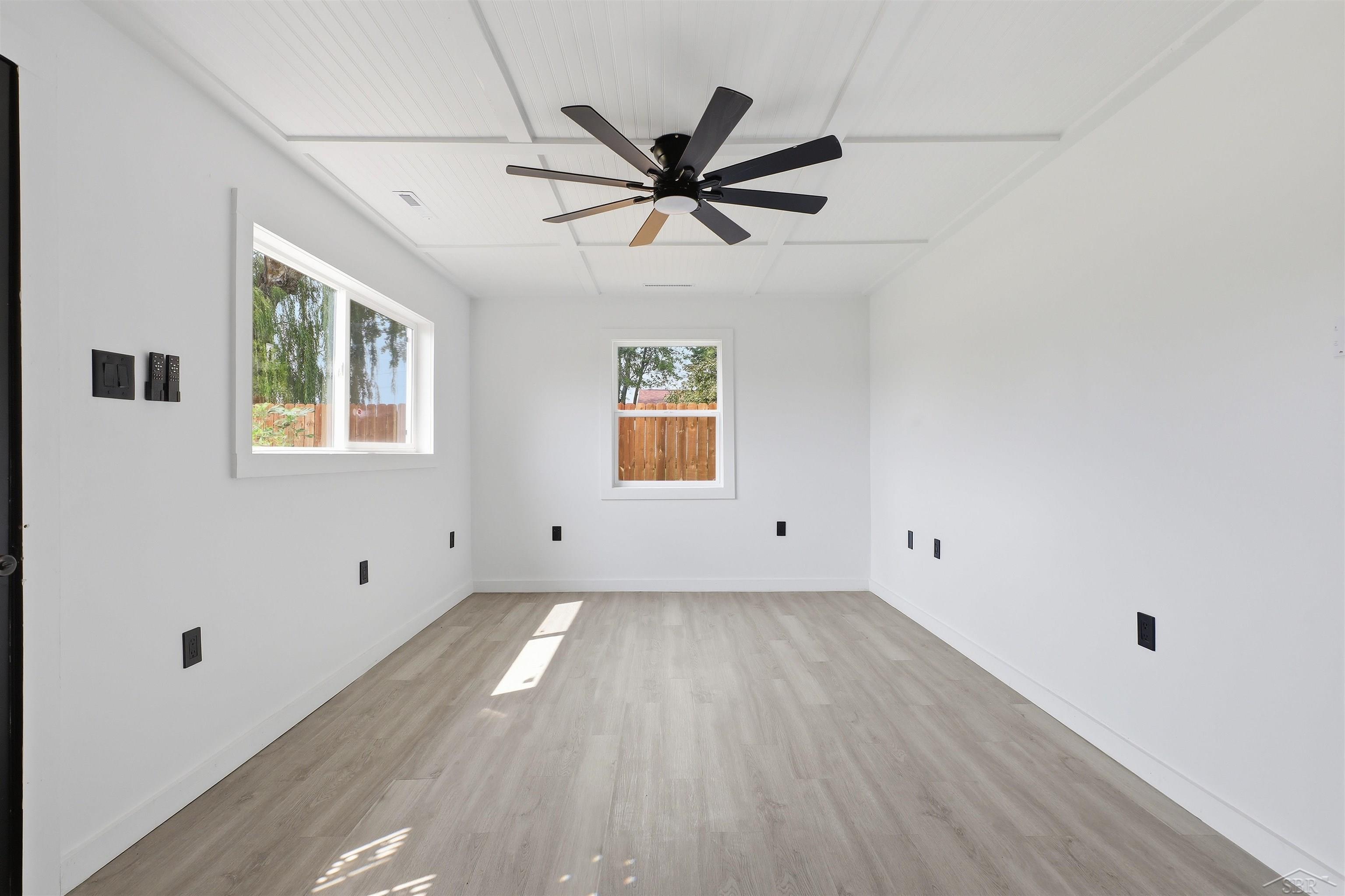 9095 East Road Property Photo 16