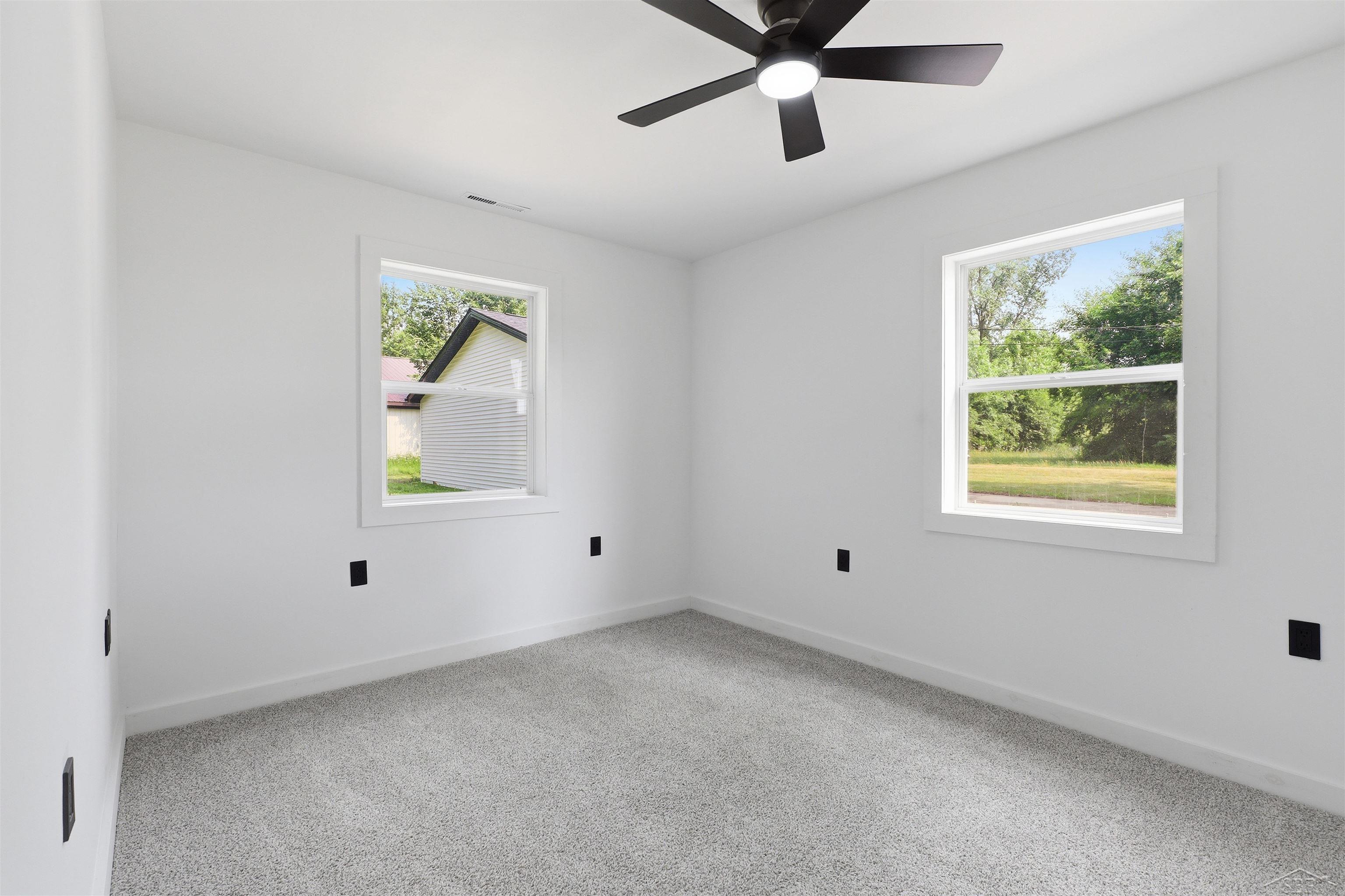 9095 East Road Property Photo 29