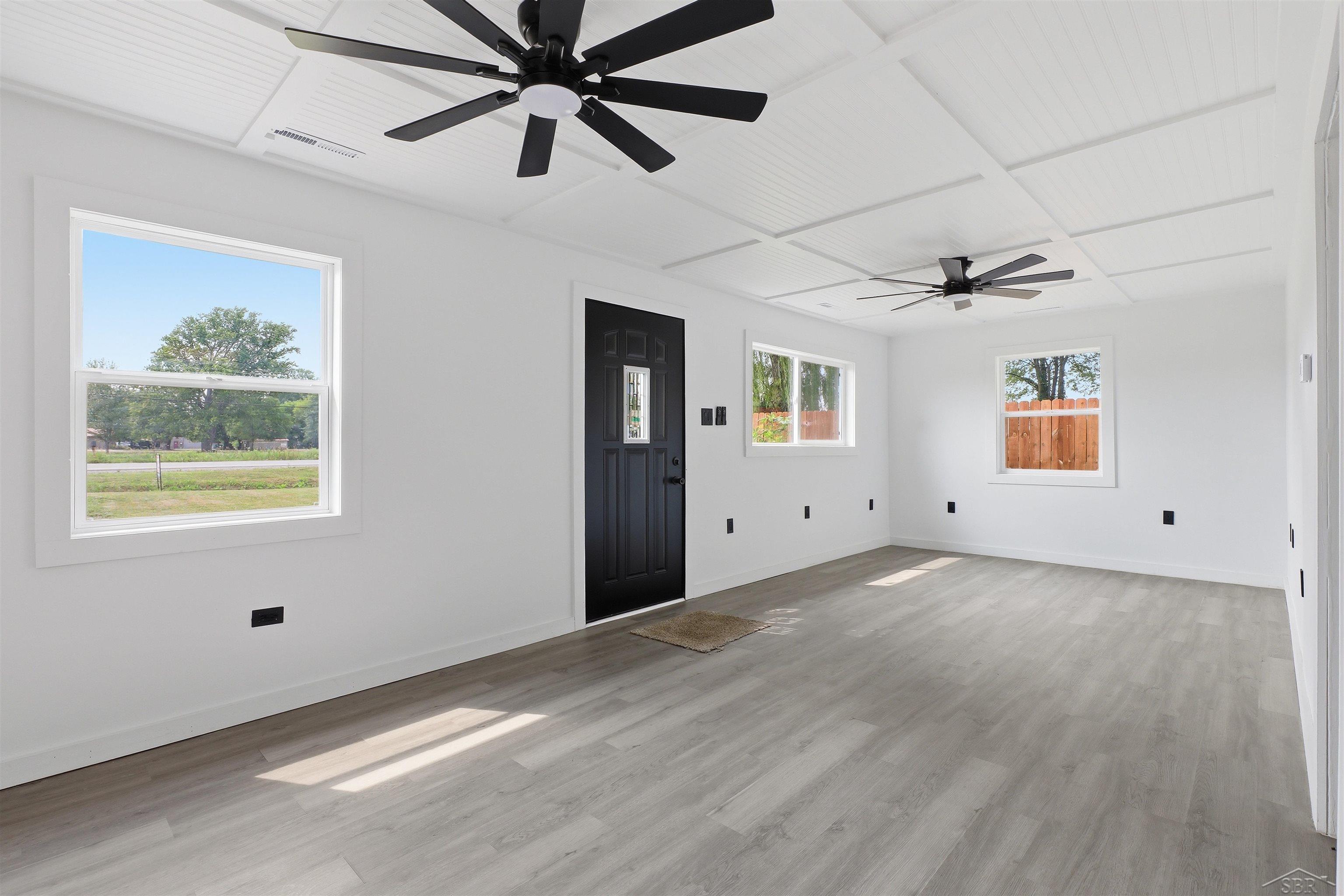 9095 East Road Property Photo 31