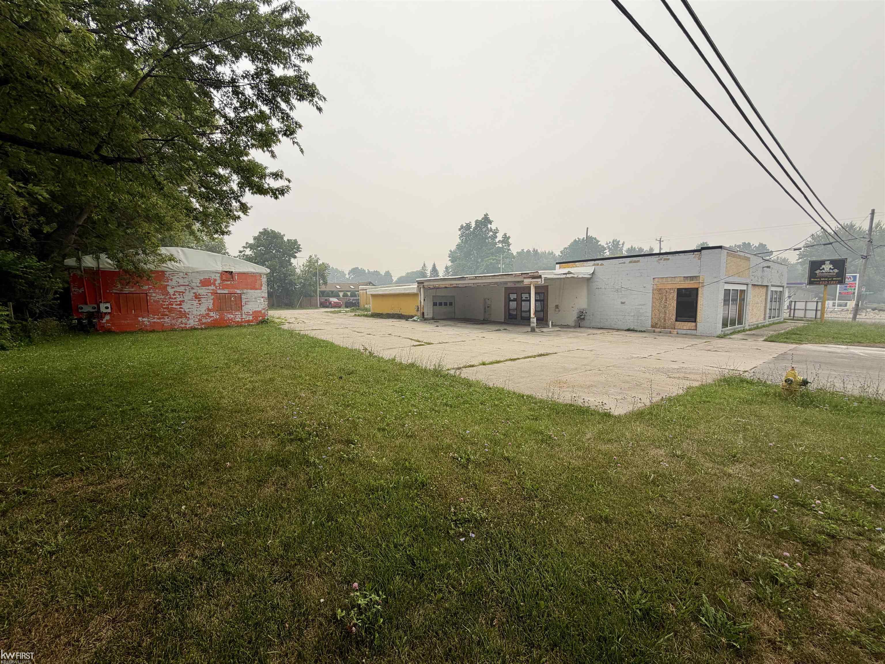 6006 N State Road Property Photo 5