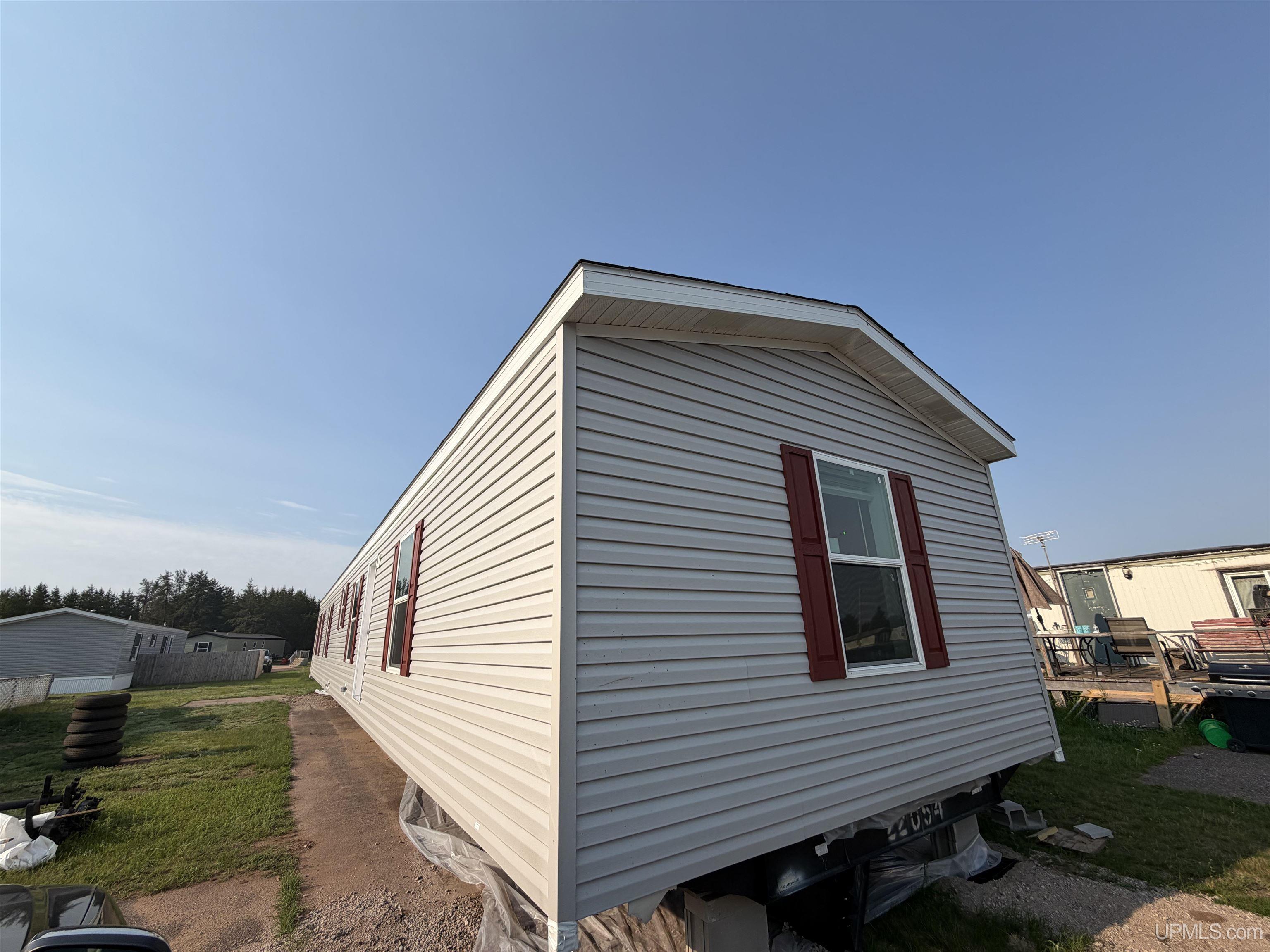 55 E Riling Street Property Photo 1
