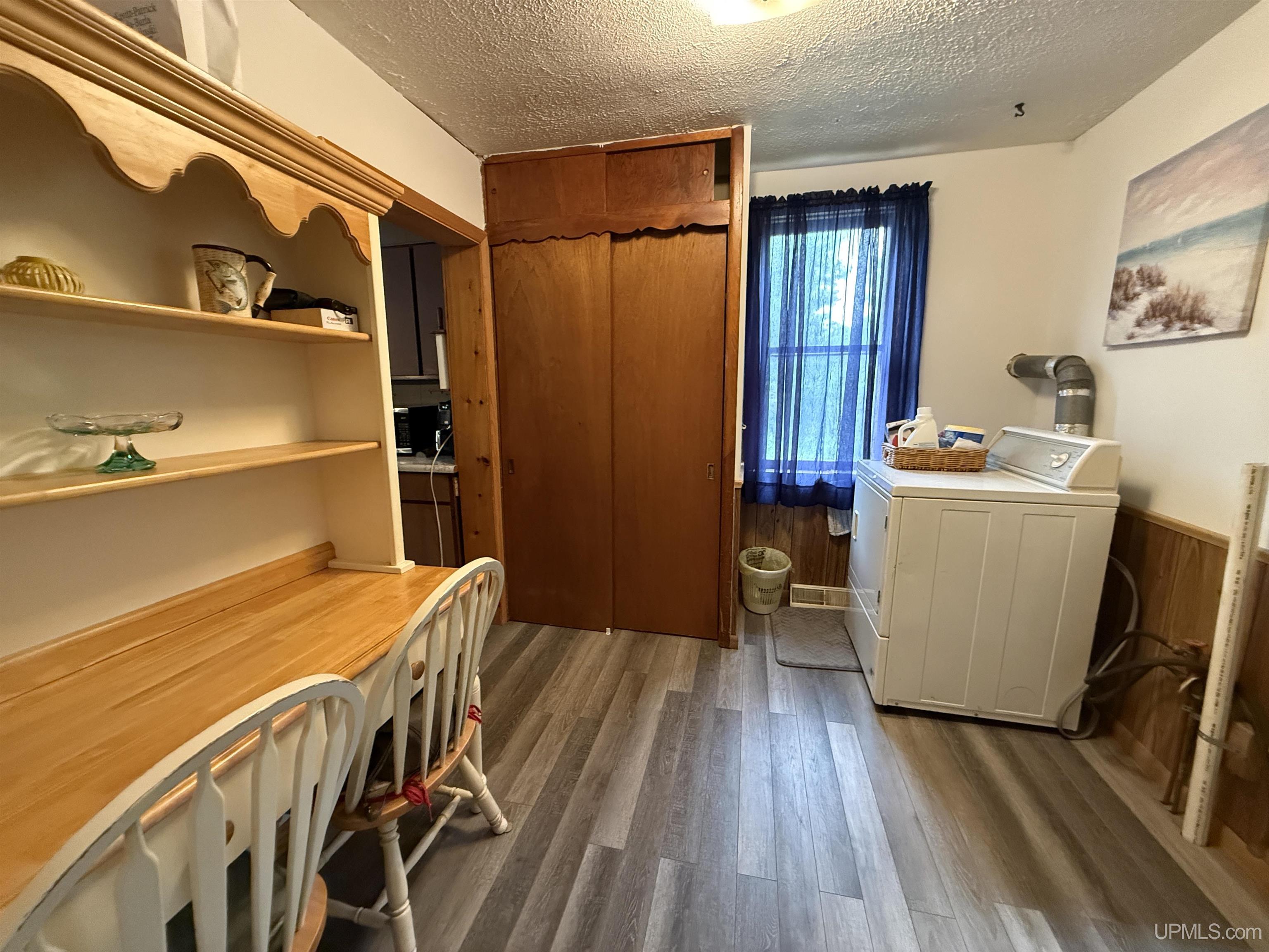 7968 W 77 Highway Property Photo 10
