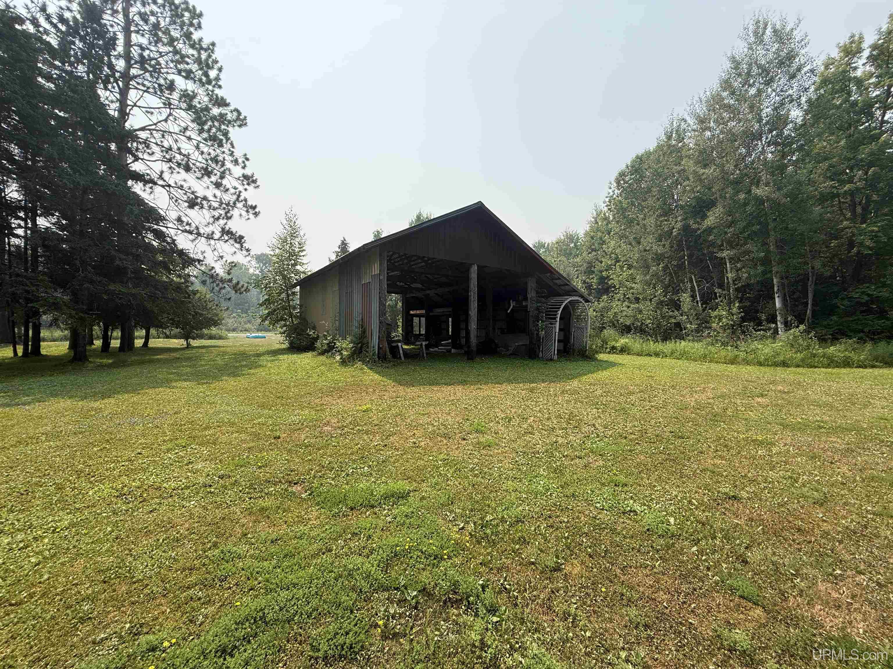 7968 W 77 Highway Property Photo 28