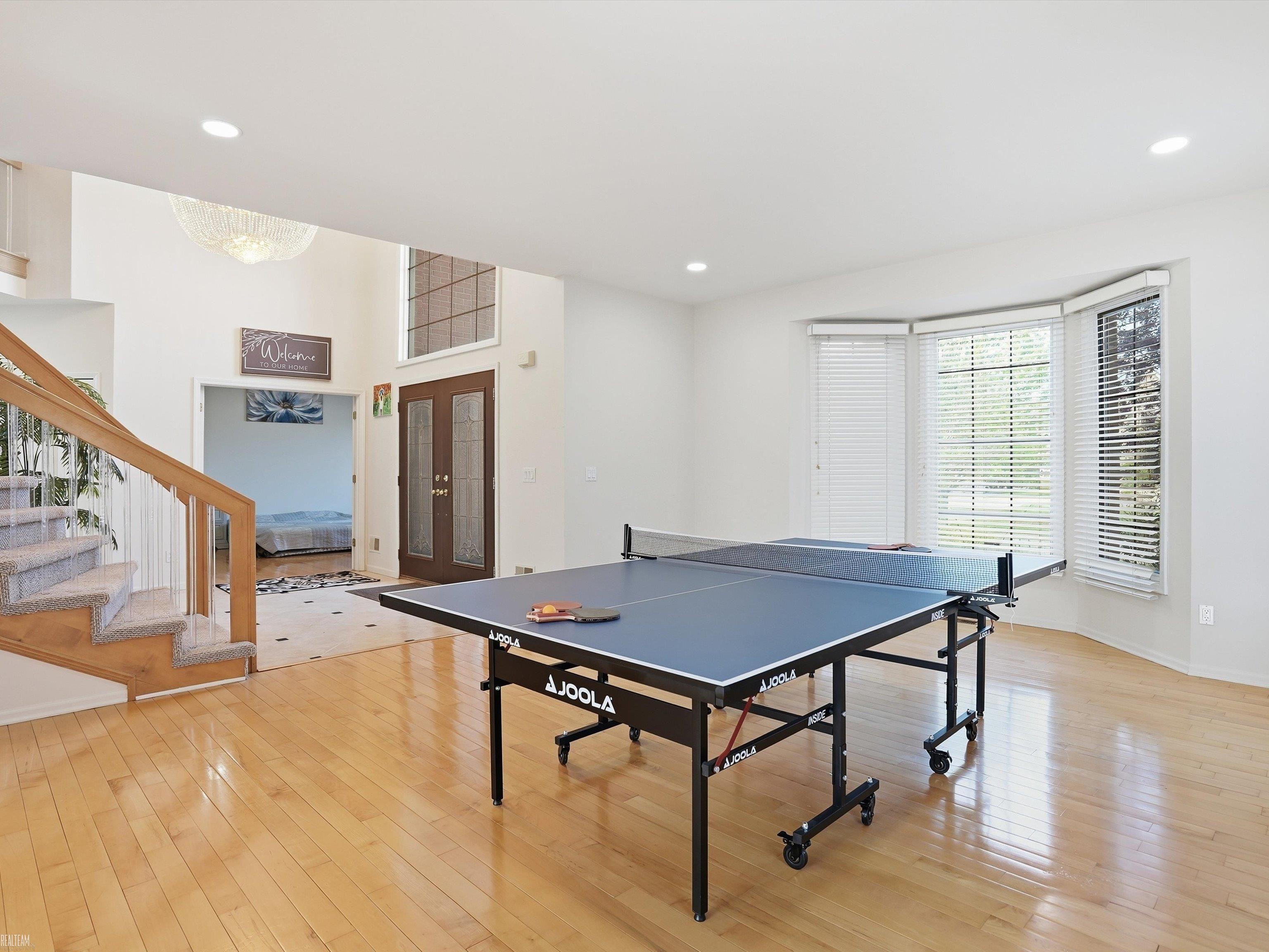 43340 Chester Drive Property Photo 5