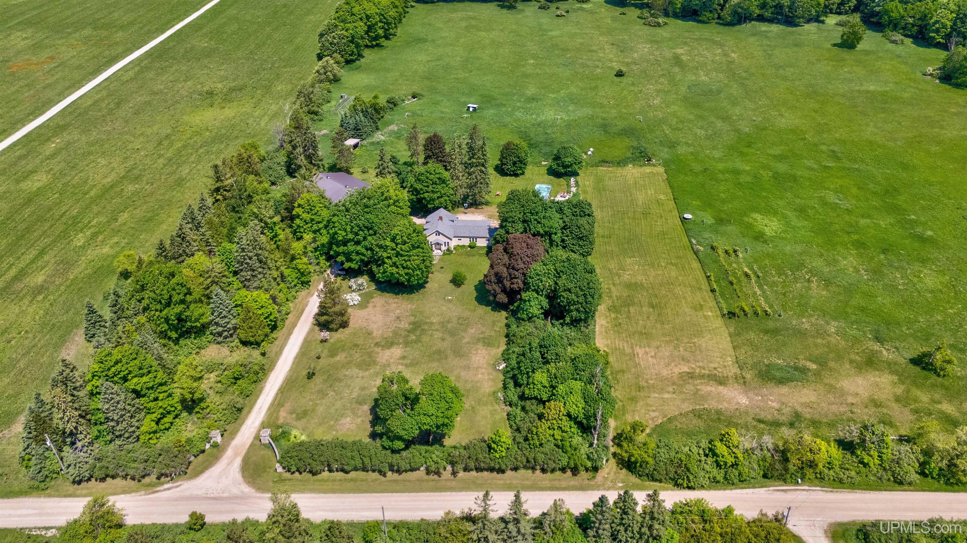 16406 18th Road Property Photo 1