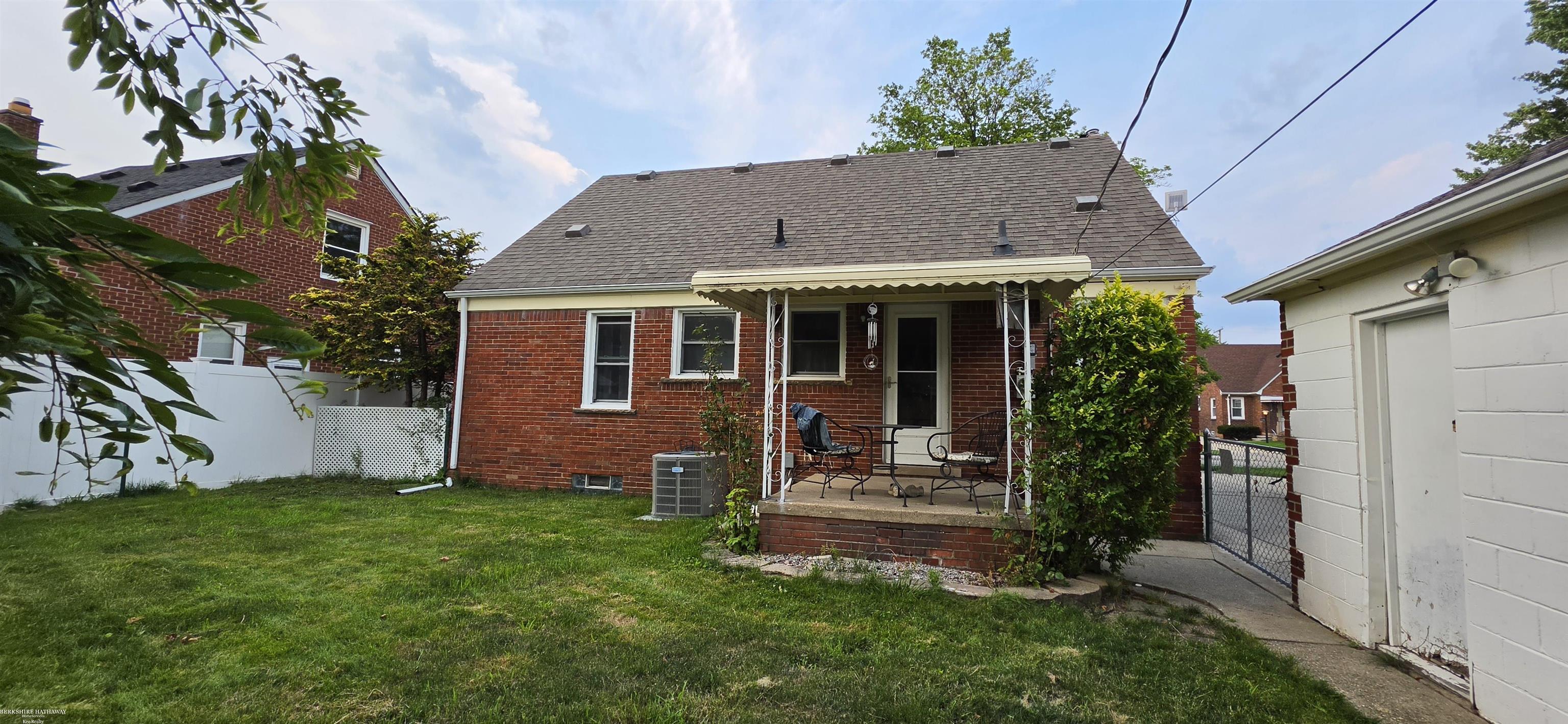15757 Angelique Avenue Property Photo 2